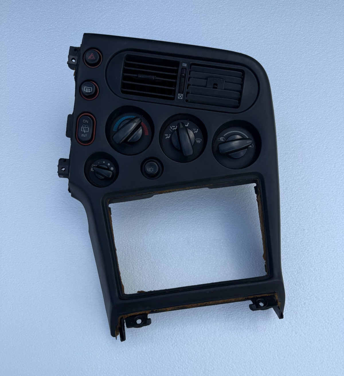 OEM 1990-1994 MITSUBISHI Eclipse / Talon Dash Radio Climate Control Panel