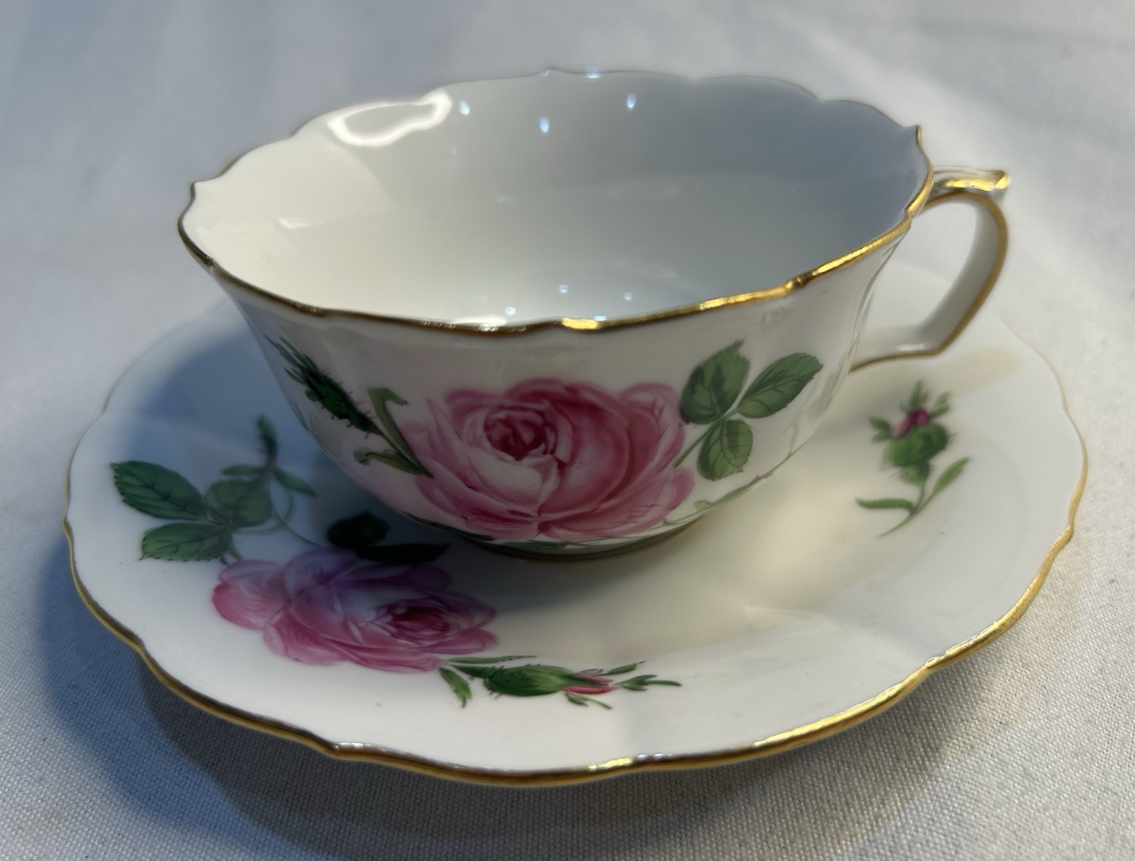 Vintage Meissen Pink Rose Cup & Saucer Crossed Swords Excellent Condition Vintage Meissen Pink Rose Cup & Saucer Crossed Swords Excellent Condition