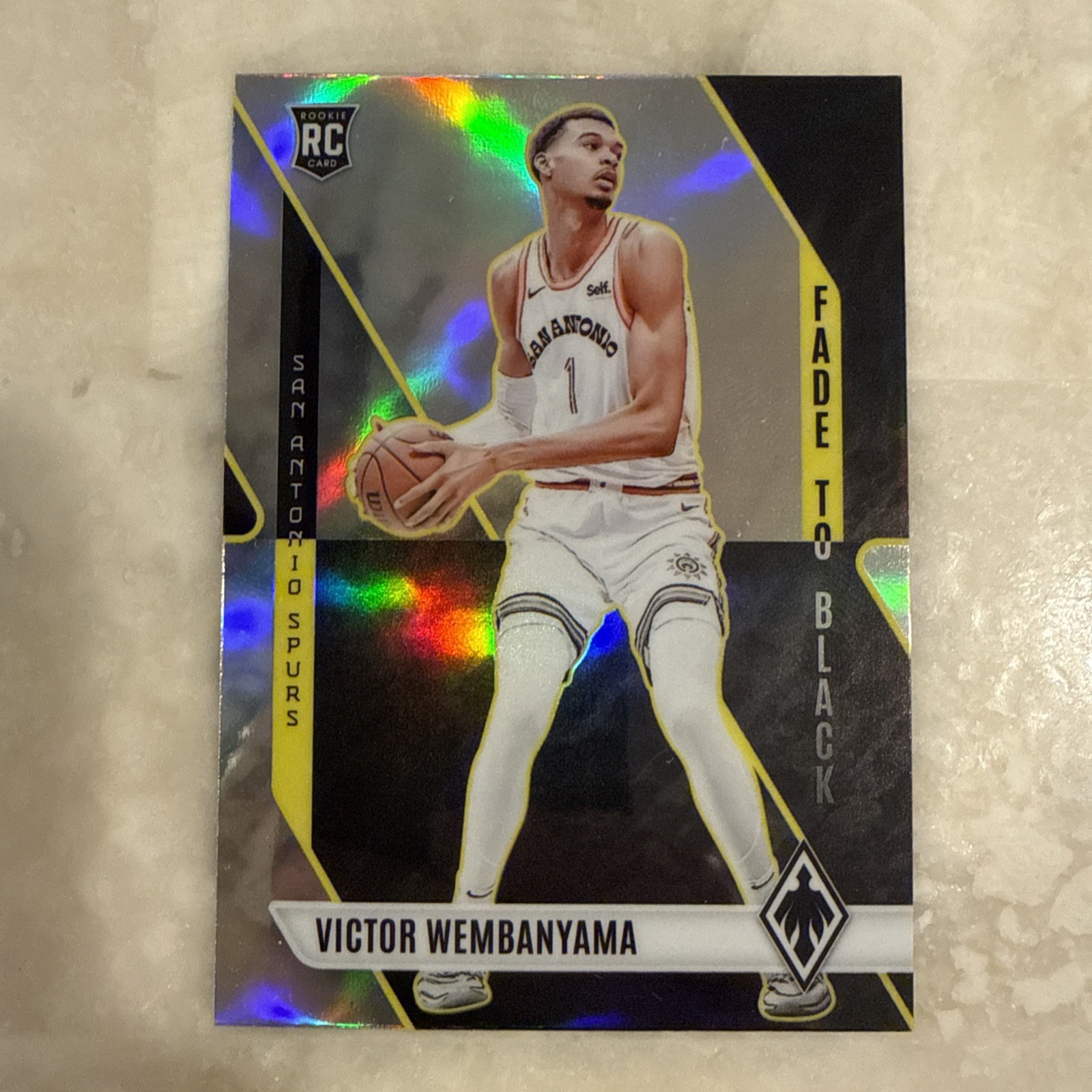 2023-24 Panini Phoenix - Fade to Black Victor Wembanyama #11 Silver (RC)