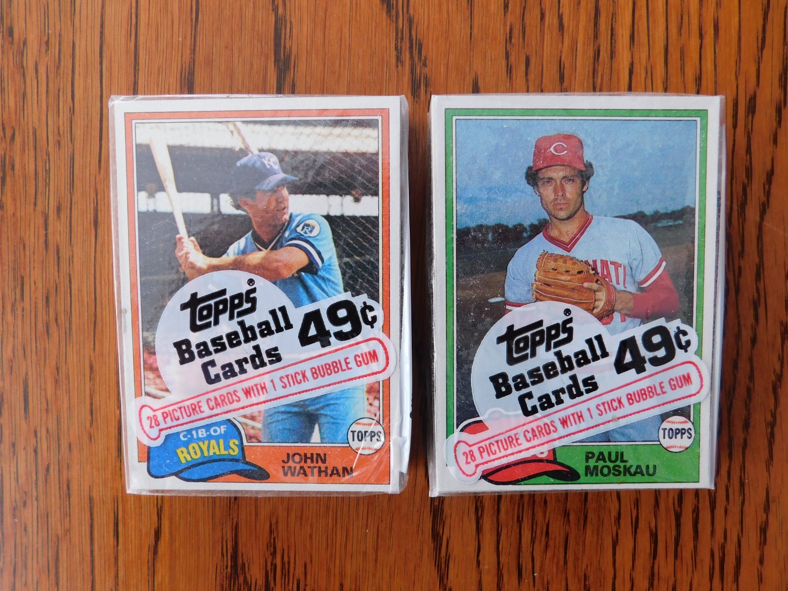 Two Vintage 1981 Topps Baseball Factory Sealed 28 Card Cello Packs  Henderson?