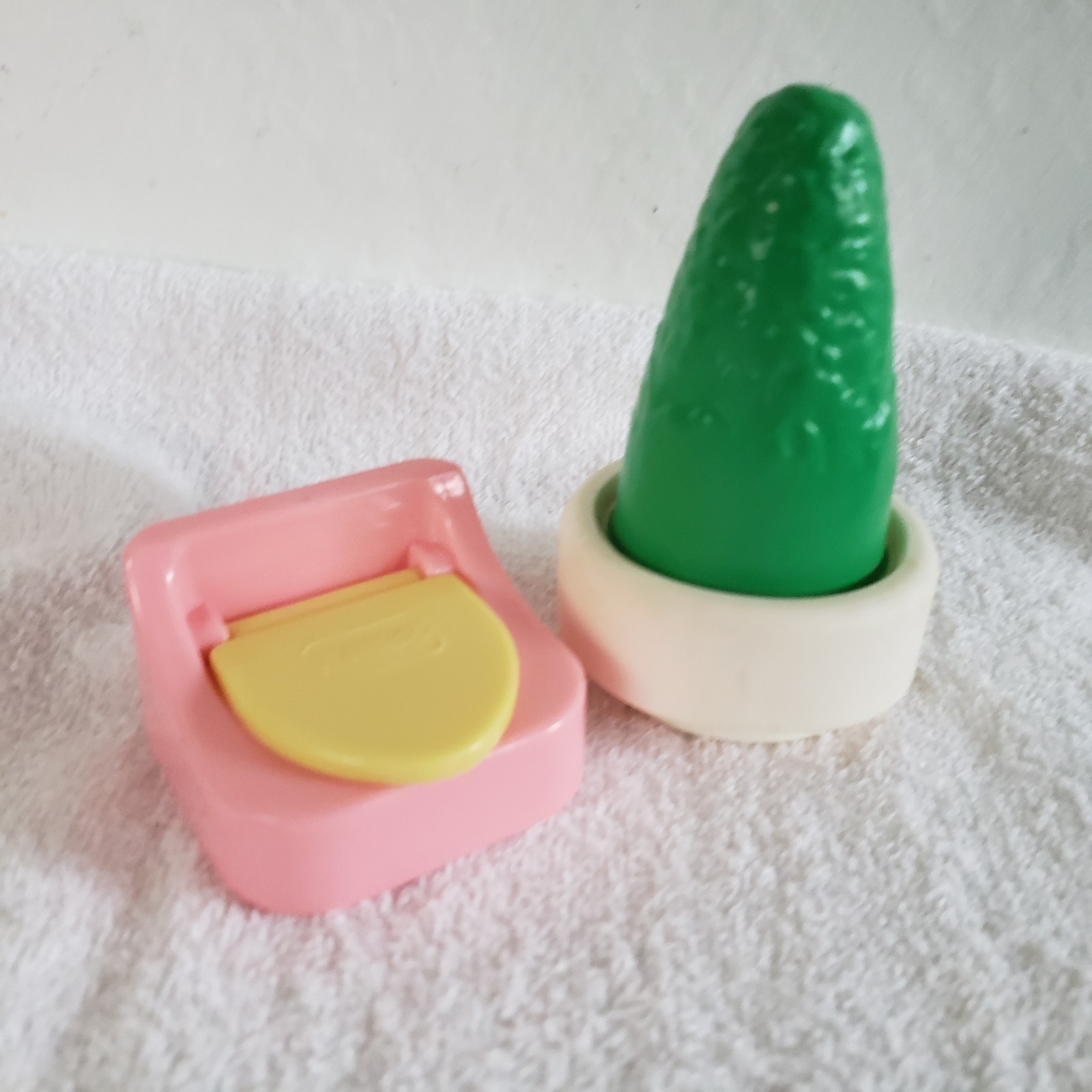 1991 Playskool Victorian Dollhouse Accessories Vintage Potty Chair Shurb Plant