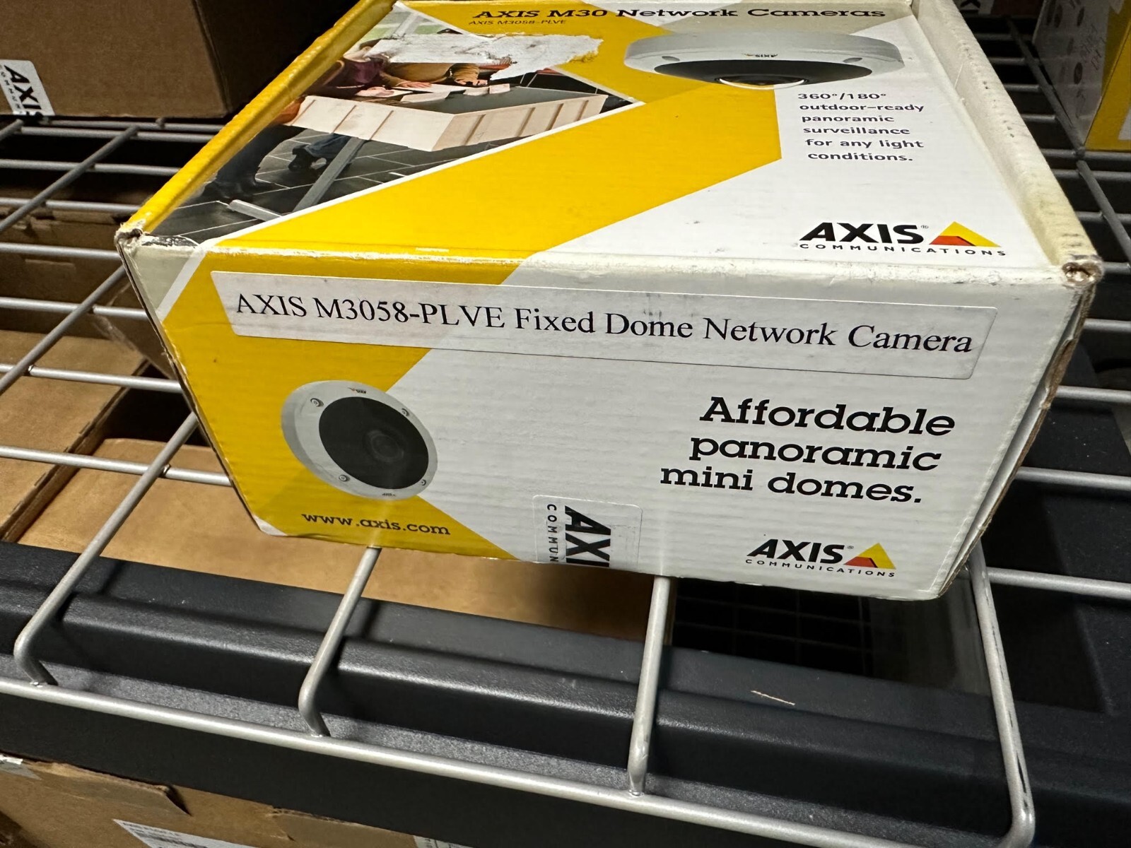 Axis 01178-001 M3058-PLVE 12 Megapixel Indoor/Outdoor 360° Panoramic Dome Axis 01178-001 M3058-PLVE 12 Megapixel Indoor/Outdoor 360° Panoramic Dome