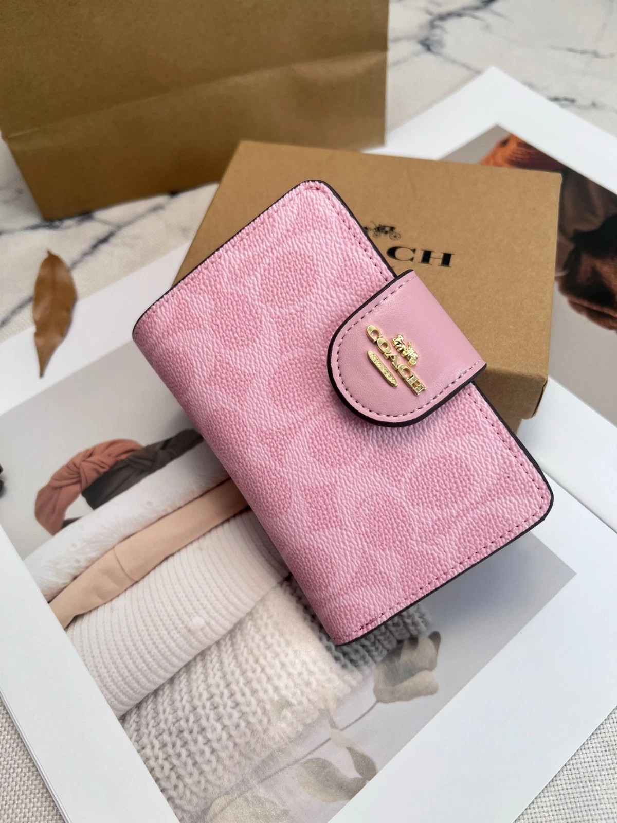 New Coach Medium Corner Zip Wallet In Signature Canvas Pink CW786 With Box New Coach Medium Corner Zip Wallet In Signature Canvas Pink CW786 With Box