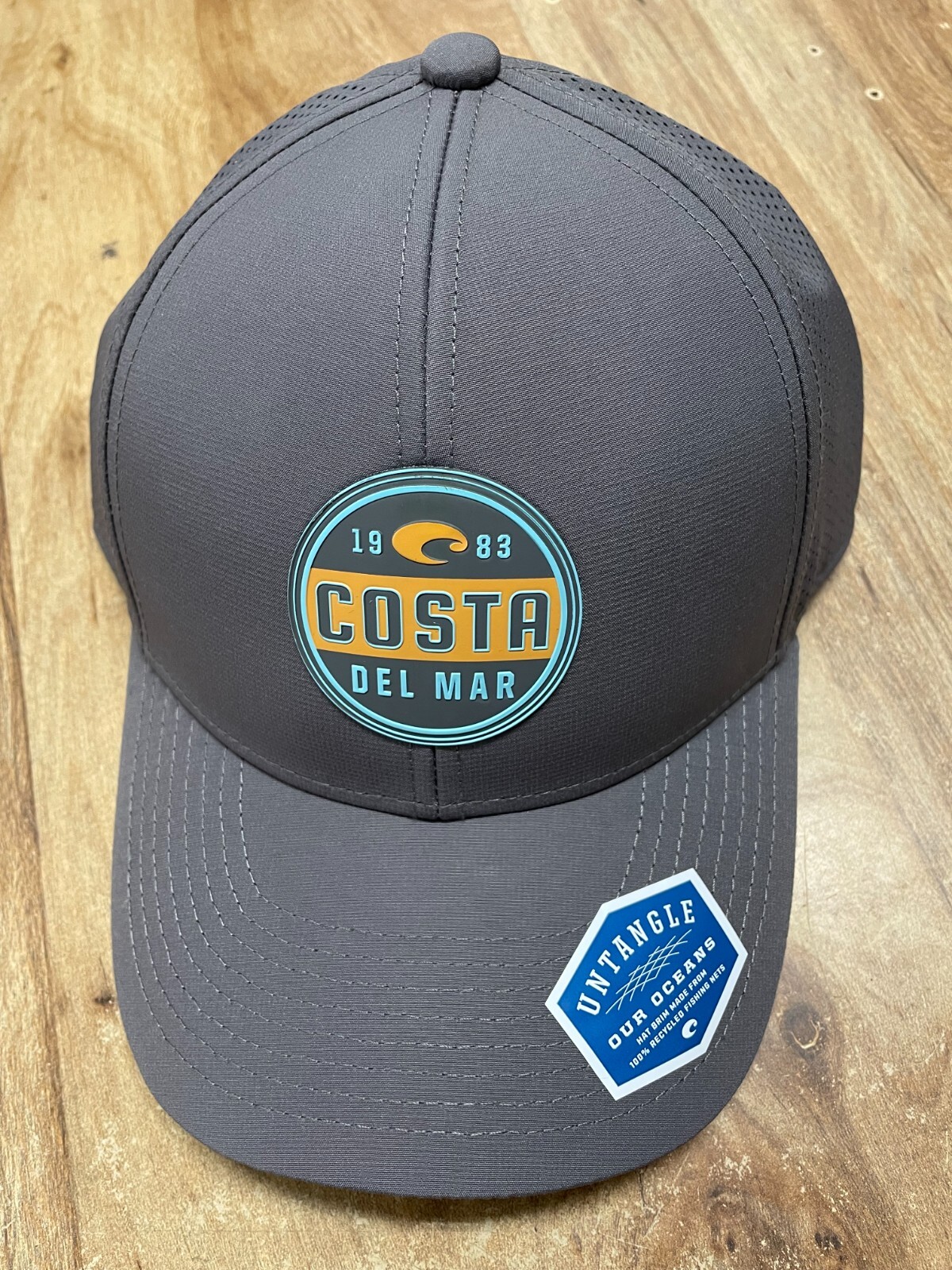 BRAND NEW COSTA DEL MAR PRADO PERFORMANCE MESH  ADJUSTABLE CAP HAT CHARCOAL GRAY