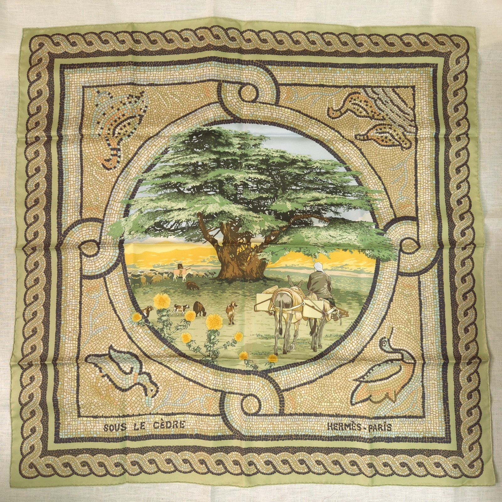 HERMES Carre 90 - SOUS LE CEDRE - Green Silk Scarf Mosaic pattern HERMES Carre 90 - SOUS LE CEDRE - Green Silk Scarf Mosaic pattern