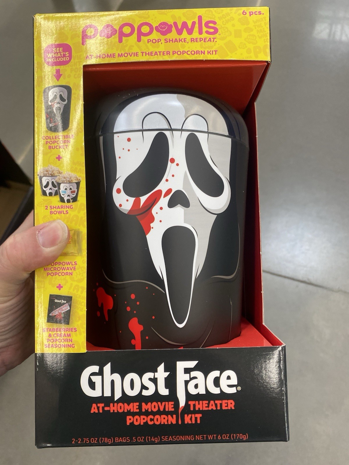 Poppowls - Scream / Ghostface - Collectible Popcorn Bucket Kits Poppowls - Scream / Ghostface - Collectible Popcorn Bucket Kits