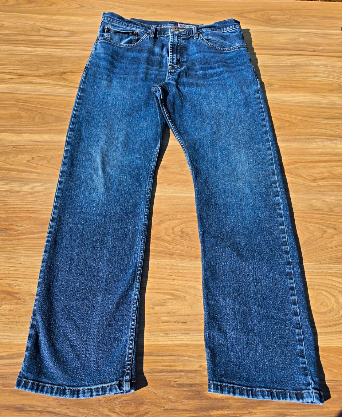 Wrangler Men’s Slim Straight Blue Medium Wash Stretch Denim Jeans Size 34