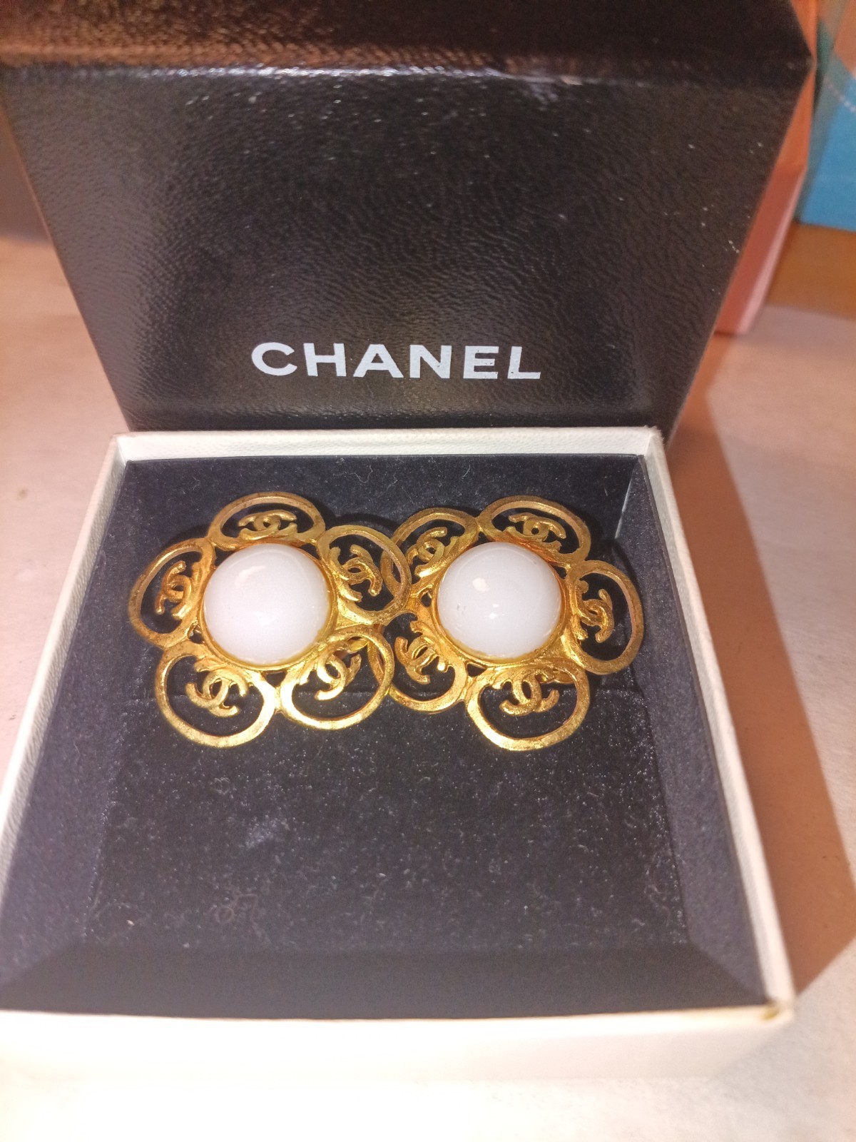 CHANEL CLIP ON ROUND FAUX PEARL EARRINGS AS-IS