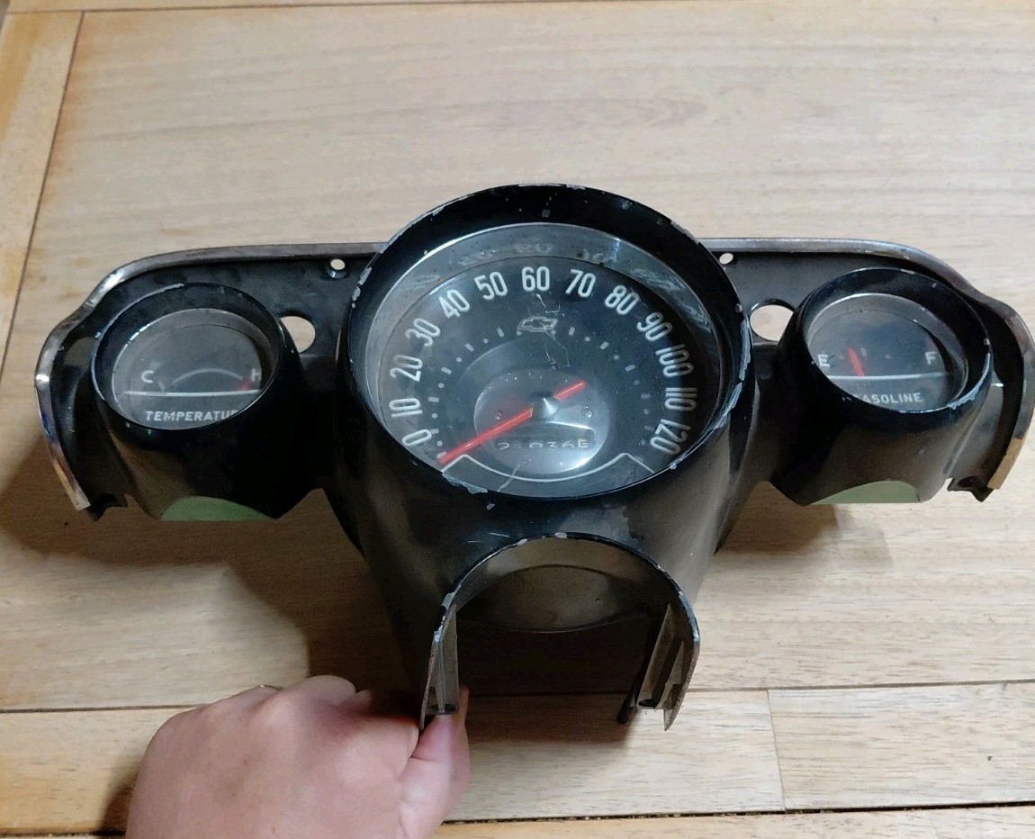Vintage 1957 Chevy Gauge Cluster For Manual Transmission Black See Photos Vintage 1957 Chevy Gauge Cluster For Manual Transmission Black See Photos