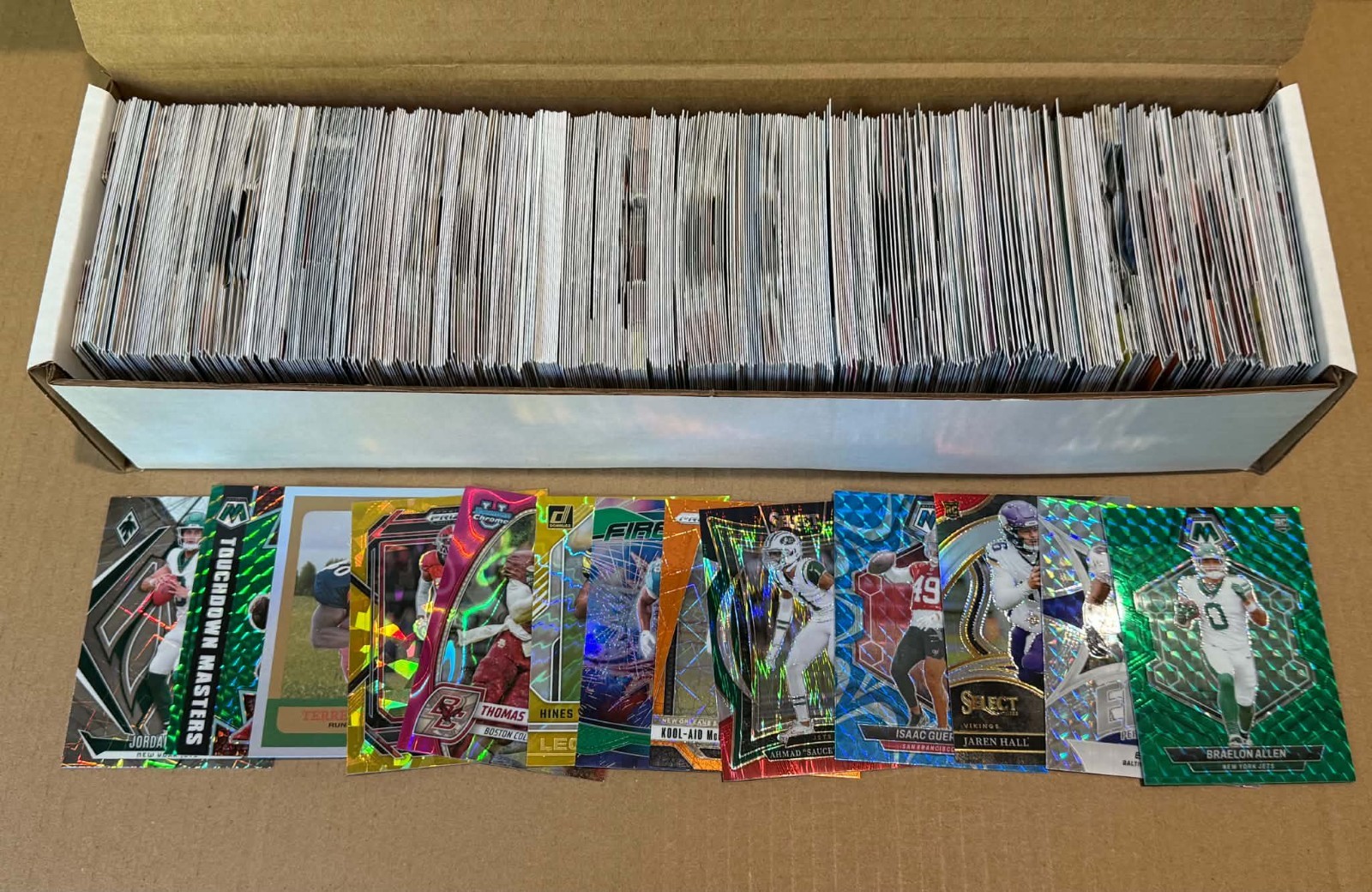 Huge Collection 800ct Box NFL Football Cards Prizm Refractor Parallels Lot SP RC