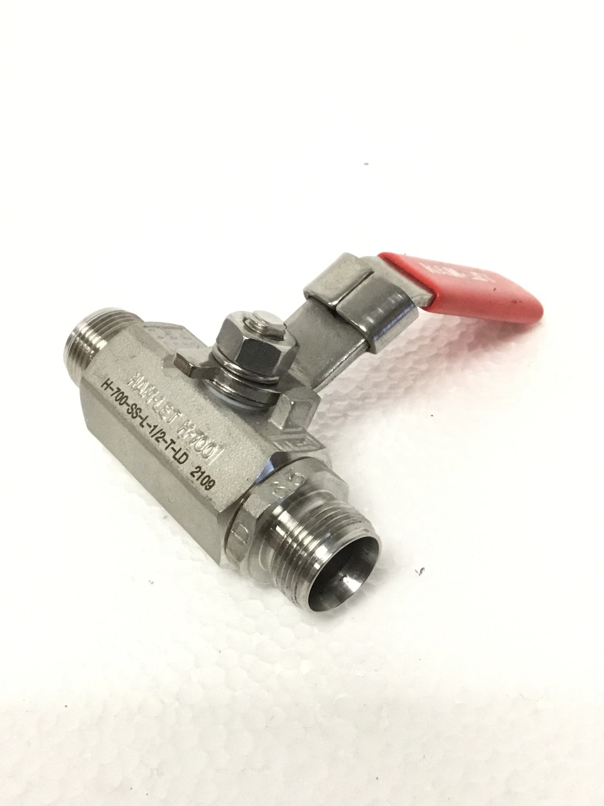 NEW HAM-LET H-700-SS-L-1/2-T-LD Ball Valve 1/2
