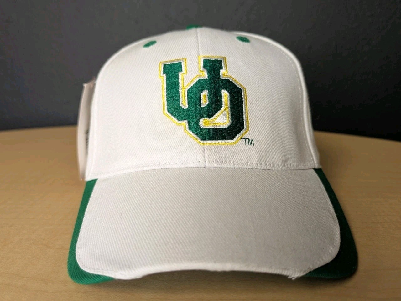 Oregon Ducks Vintage Buffalo Outdoors Hat Cap Strapback White Deadstock Y2K