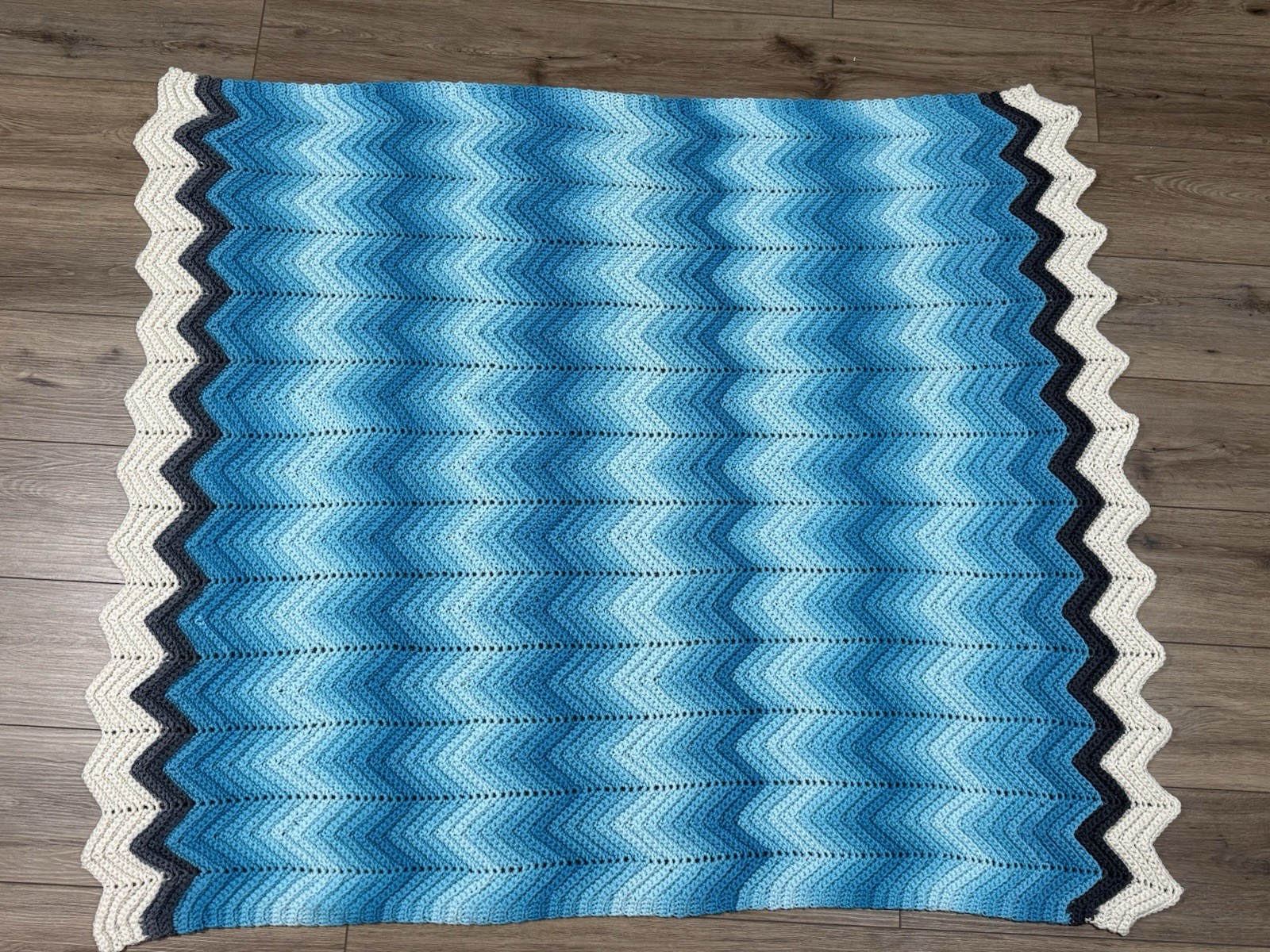 Vintage Hand Crocheted Blue Chevron Zig Zag Pattern Afghan Blanket 50\