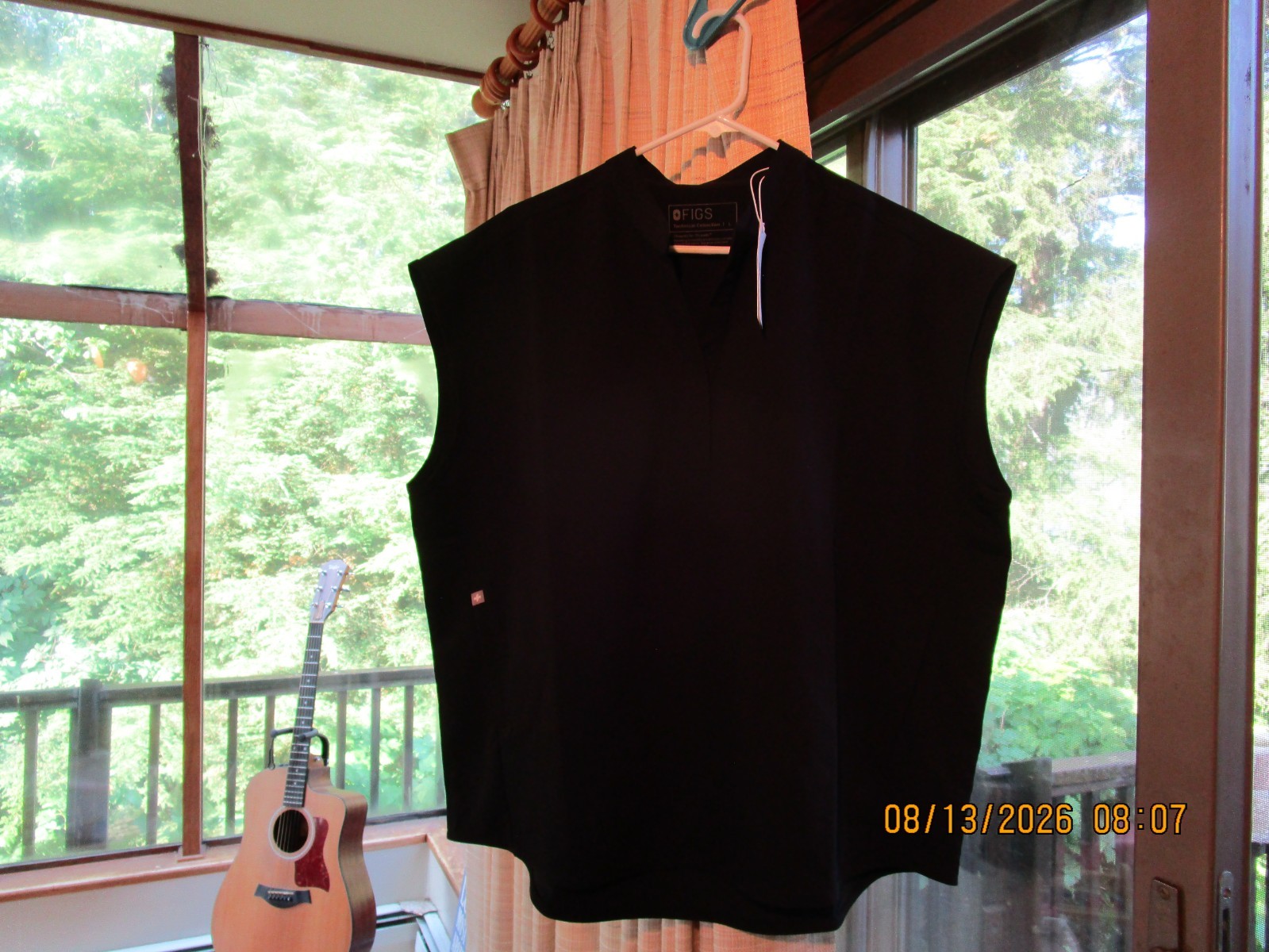 Figs Rafaela Oversized Scrub Top Women Size L Black Pockets Stretch Sleeveless Figs Rafaela Oversized Scrub Top Women Size L Black Pockets Stretch Sleeveless
