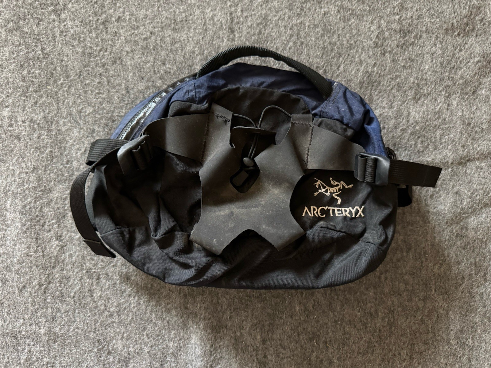 ARCTERYX Q5 Backpack black lumbar waist fanny pack 5 liter Blue/Black