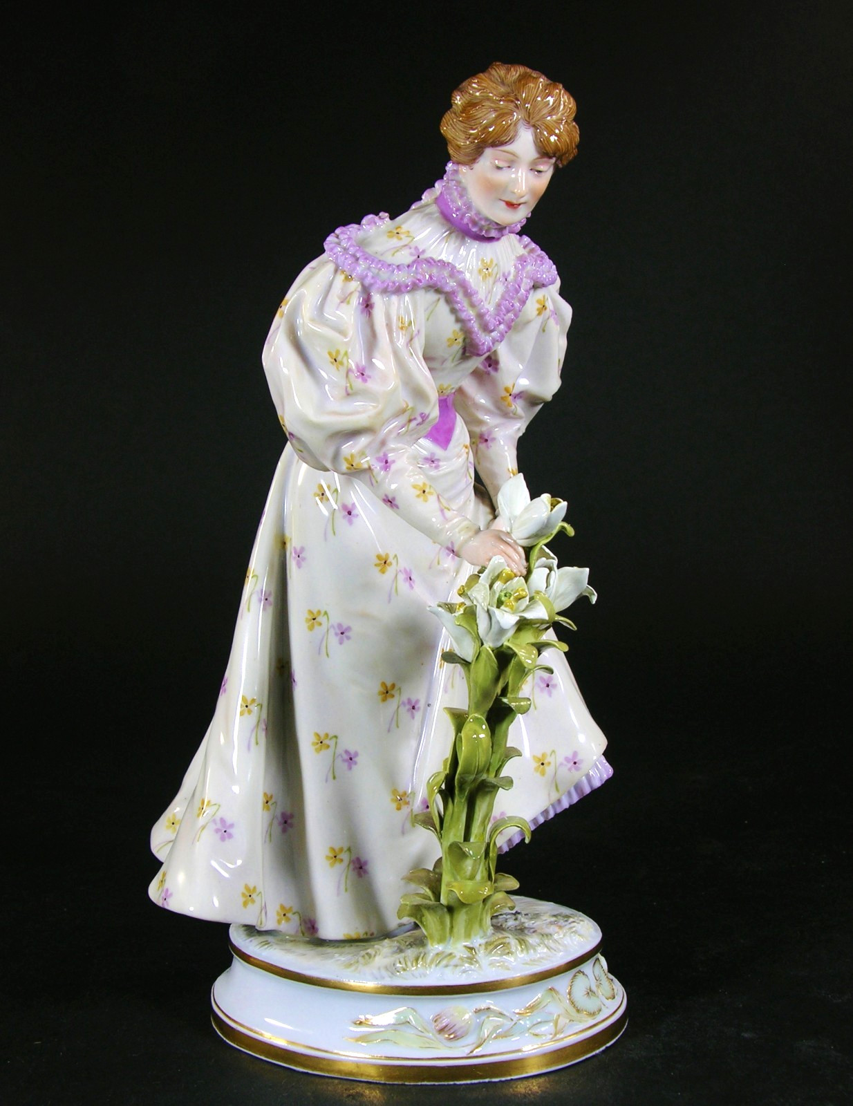 Rare Meissen Figure Model Q 157 \'Young Woman Picking Lilies\' Early 20th Century