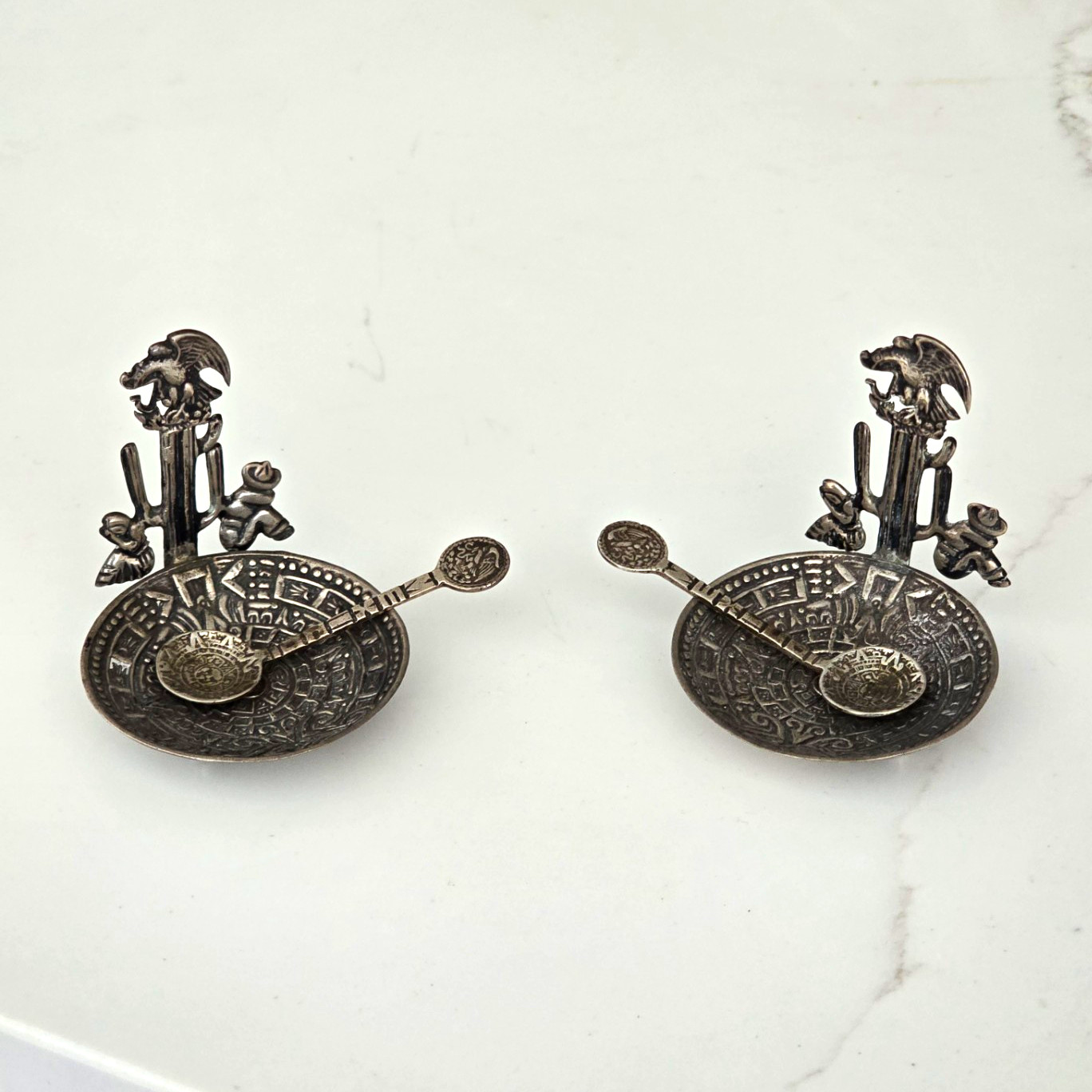 Vintage Mexican 800 Silver Salt Cellars Pair w Spoons Aztec Calendar Eagle 69g Vintage Mexican 800 Silver Salt Cellars Pair w Spoons Aztec Calendar Eagle 69g
