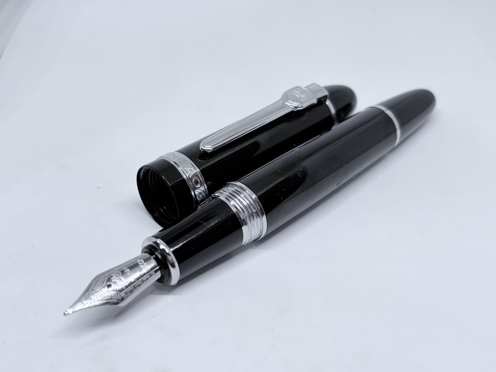 Vintage Jinhao Jumbo x159 Acrylic Silver Bright Black Fountain Pen - Medium Nib