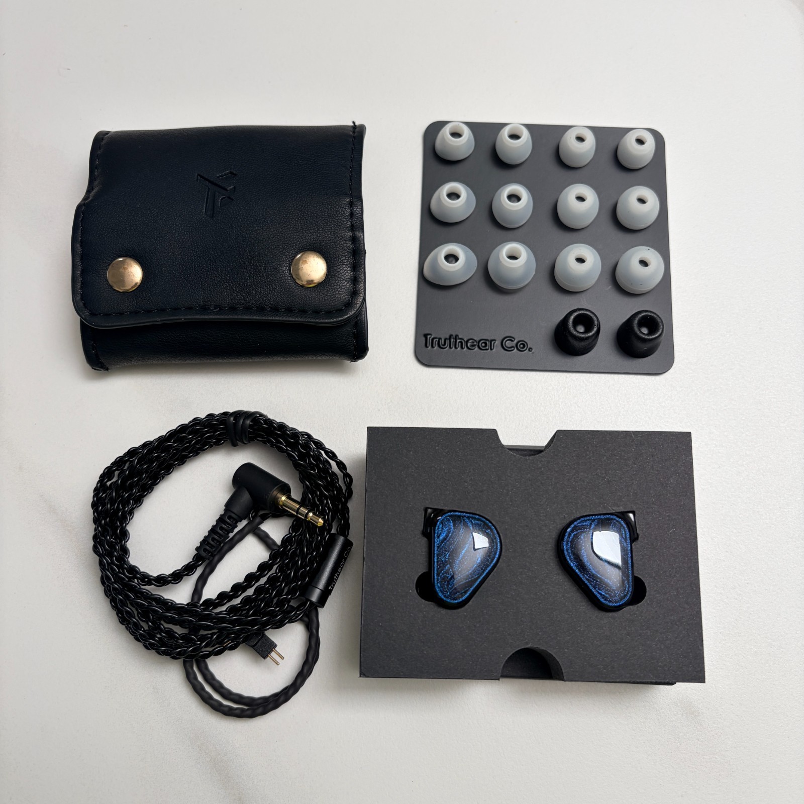 TRUTHEAR x Crinacle ZERO Dual Dynamic Driver IEM Earphones - Lightly Used TRUTHEAR x Crinacle ZERO Dual Dynamic Driver IEM Earphones - Lightly Used