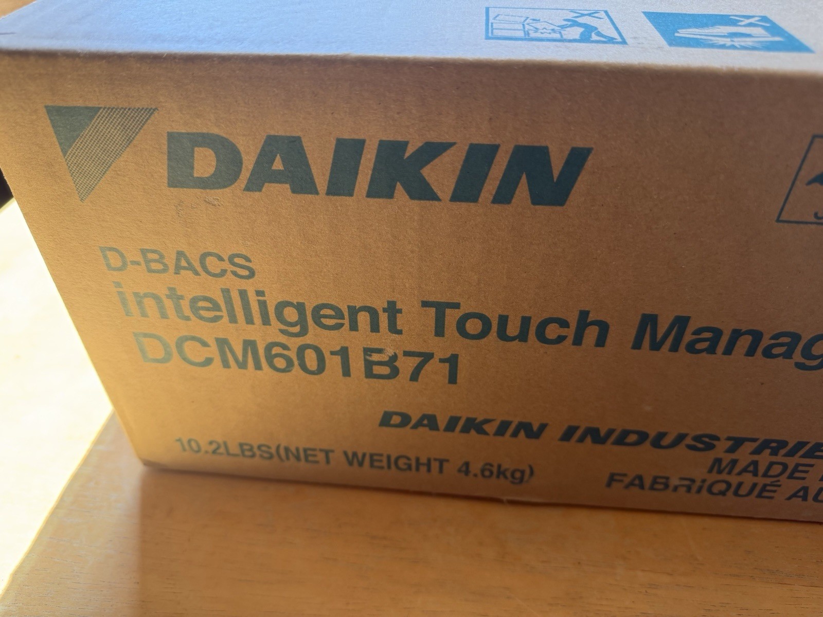 Daikin DCM601B71 Intelligent Touch Manager D-BACS NEW IN BOX Daikin DCM601B71 Intelligent Touch Manager D-BACS NEW IN BOX