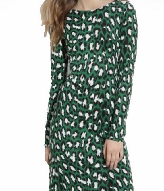 Diane Von Furstenberg Green Animal Print Silk Dress Size 4 Diane Von Furstenberg Green Animal Print Silk Dress Size 4