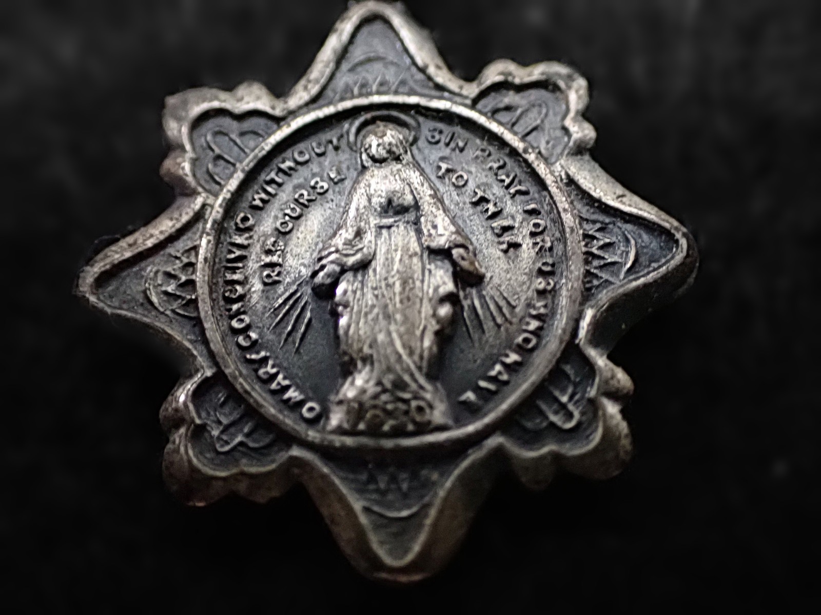 Vintage Miraculous Medal Catholic Pendant Ornate Star Frame Silver Tone 3/4 in