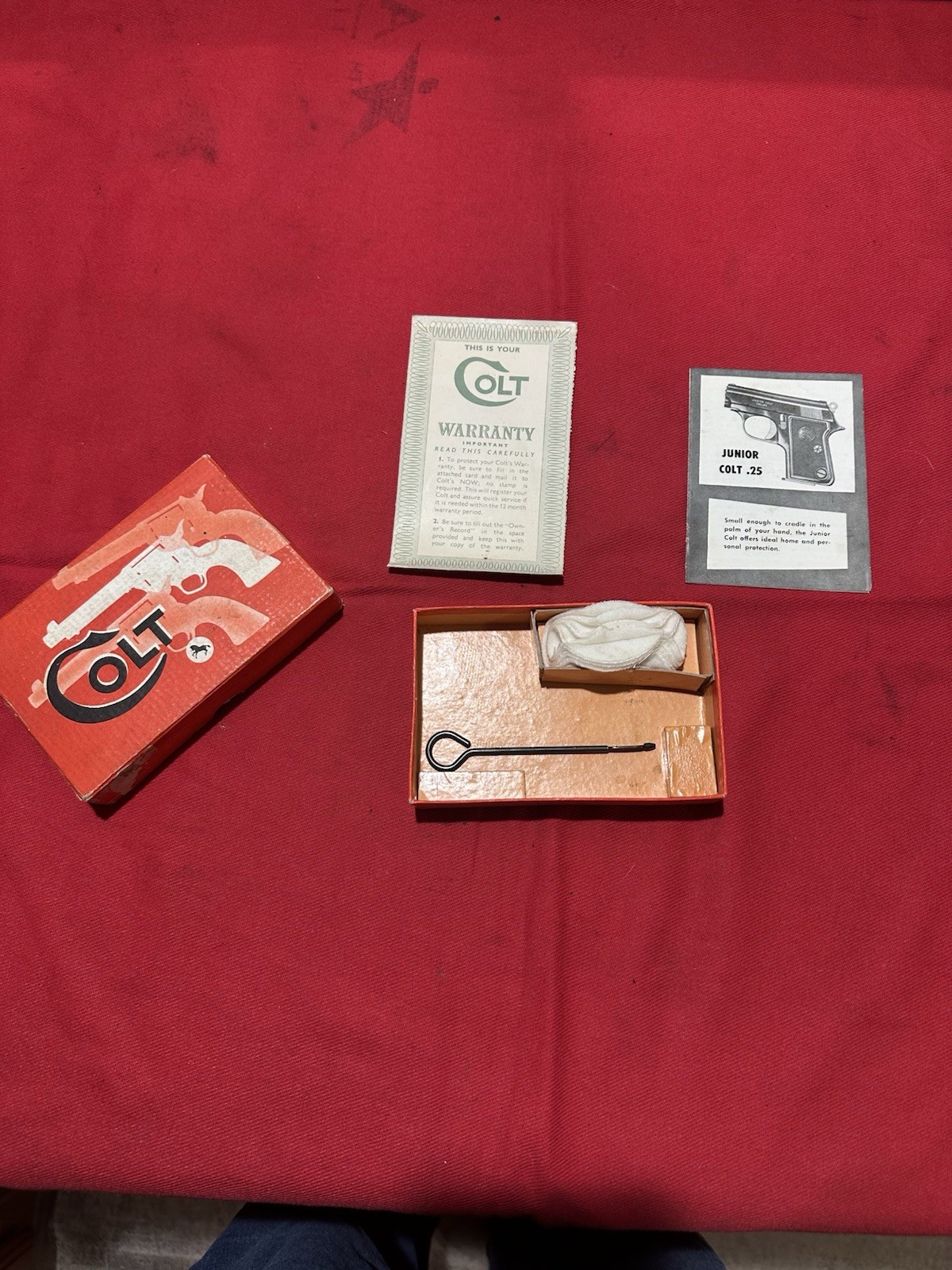 COLT JUNIOR .25 ORIGINAL BOX INSTRUCTIONS CLEANING ROD PATCHES WARR. CARD 1964 COLT JUNIOR .25 ORIGINAL BOX INSTRUCTIONS CLEANING ROD PATCHES WARR. CARD 1964