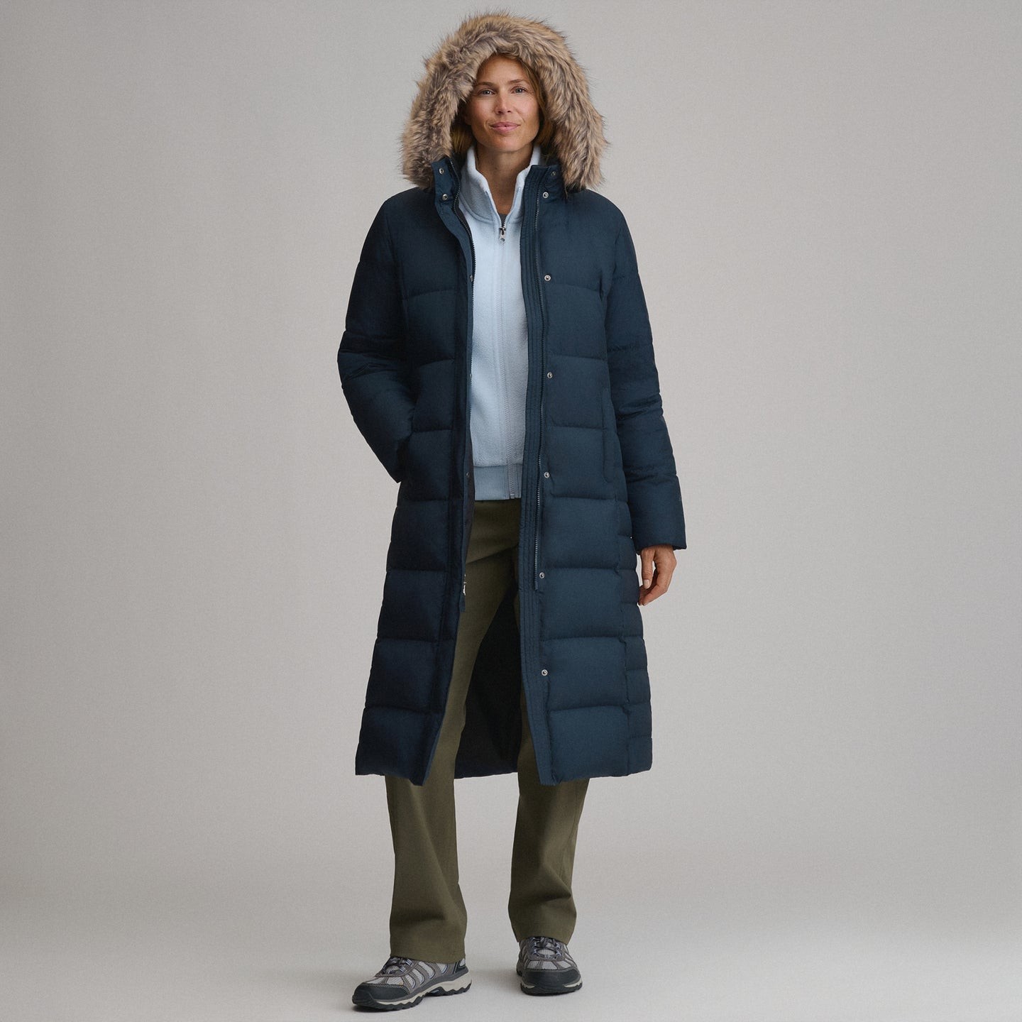 Eddie Bauer Women\'s Blue Long Down Parka Coat Hooded Faux Fur Trim XL