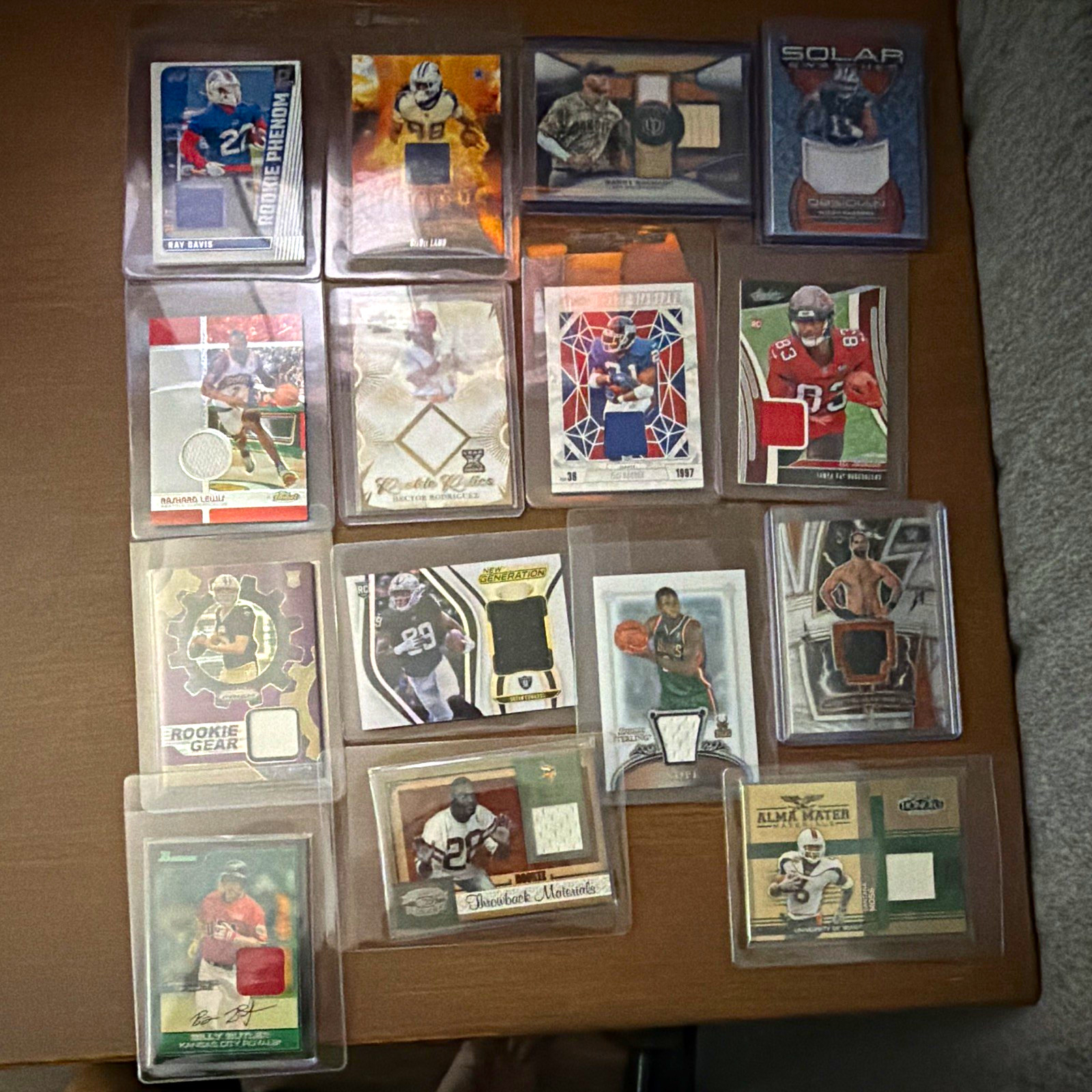 HUGE MULTI SPORT PATCH/MEMORABILIA LOT