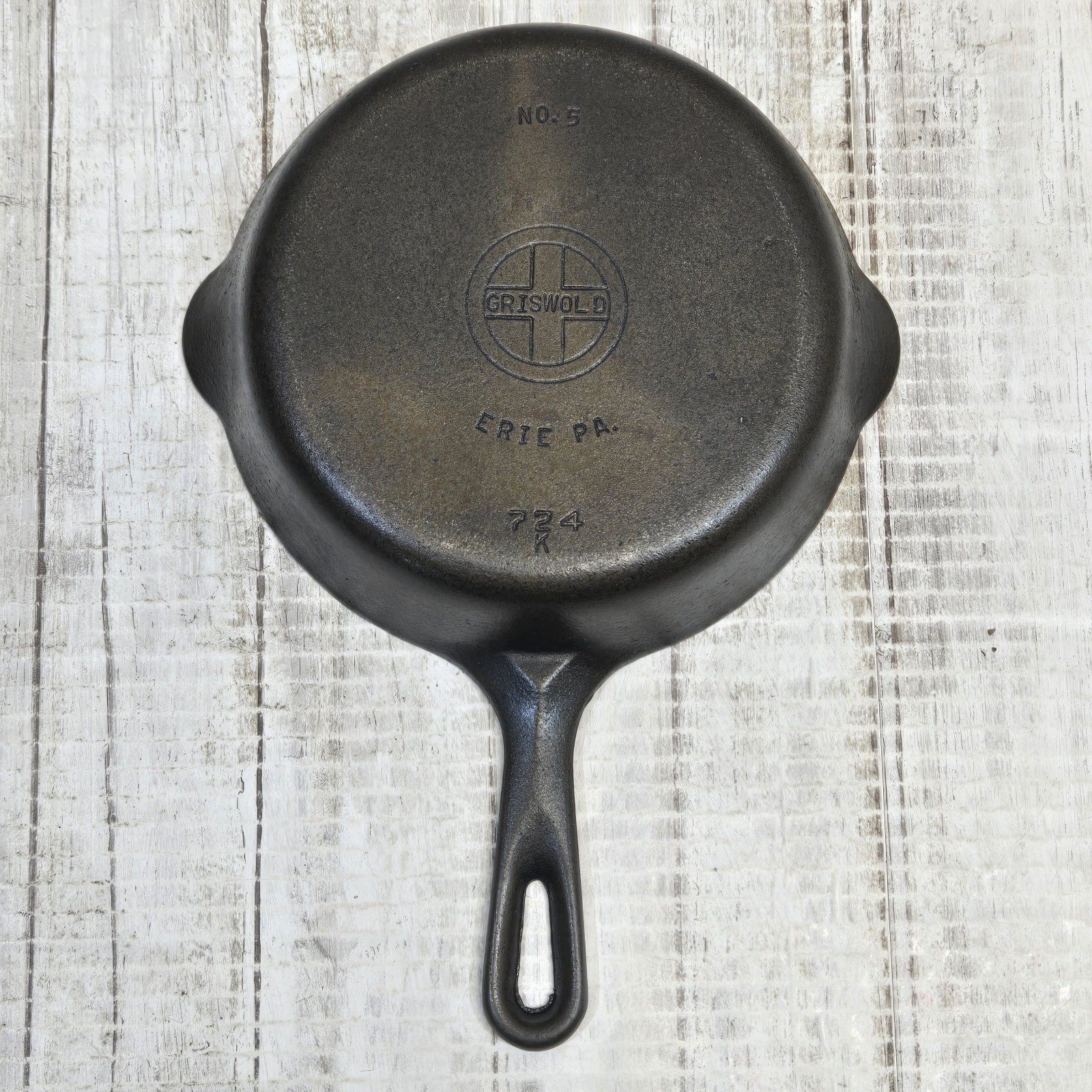 Griswold No. 5 Cast Iron Skillet 724K Erie PA VTG Rare HTF