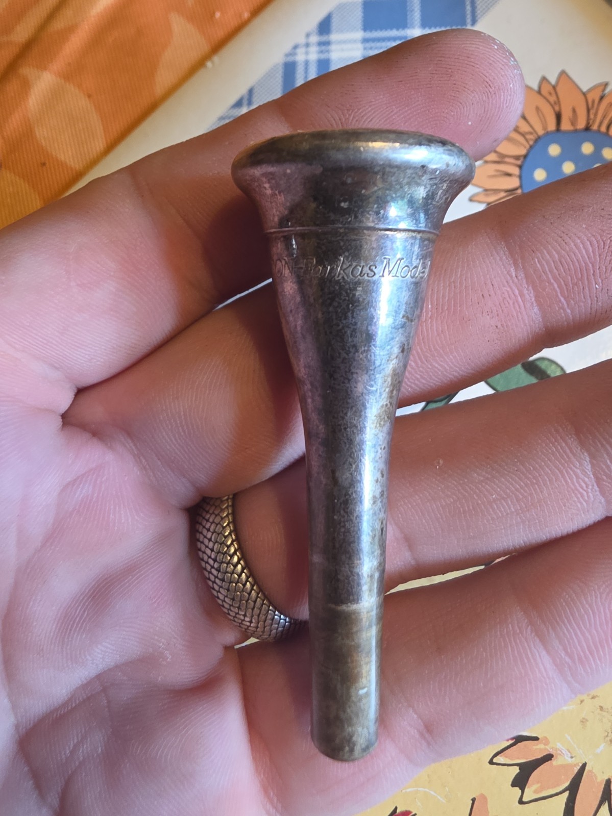 HOLTON FARKAS MODEL MC FRENCH HORN MOUTHPIECE HOLTON FARKAS MODEL MC FRENCH HORN MOUTHPIECE