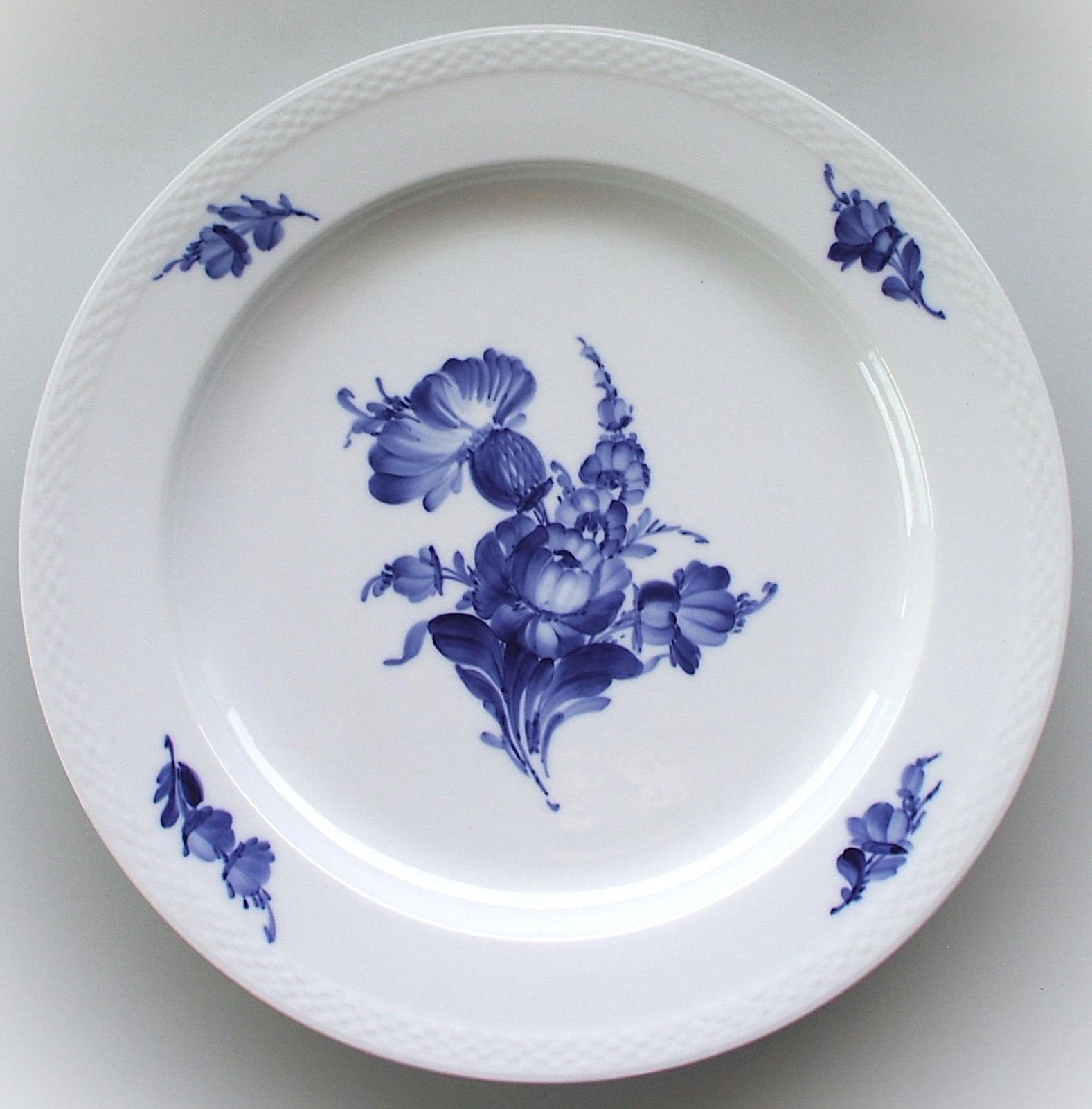 Vtg 1938 Royal Copenhagen Blue Flowers Braided 13