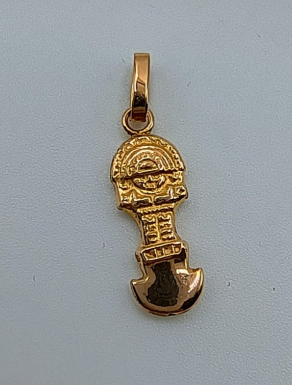 18k gold peruvian tumi pendant
