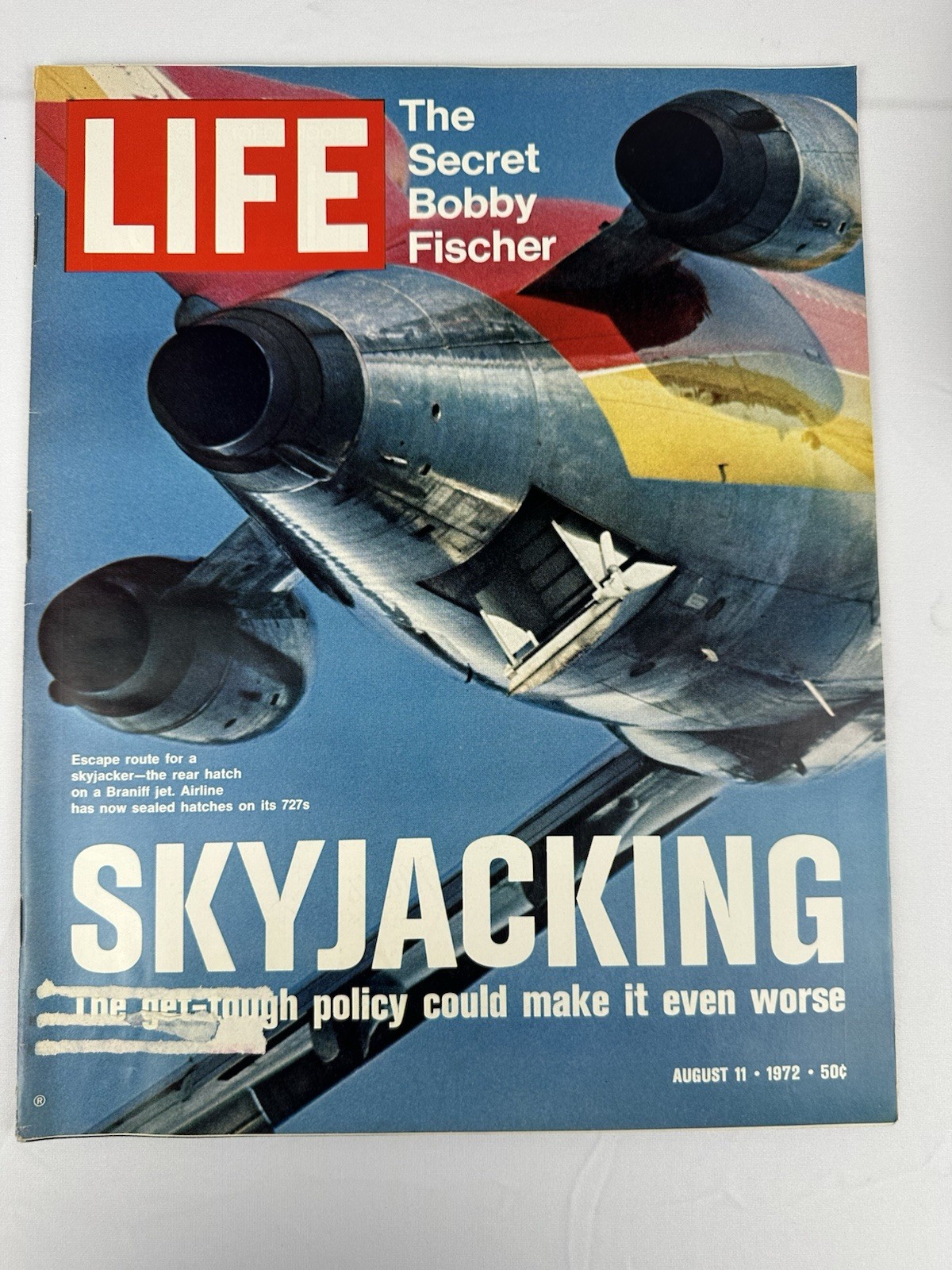 VTG Life Magazine August 11 1972 - The Secret Bobby Fischer / Skyjacking VTG Life Magazine August 11 1972 - The Secret Bobby Fischer / Skyjacking