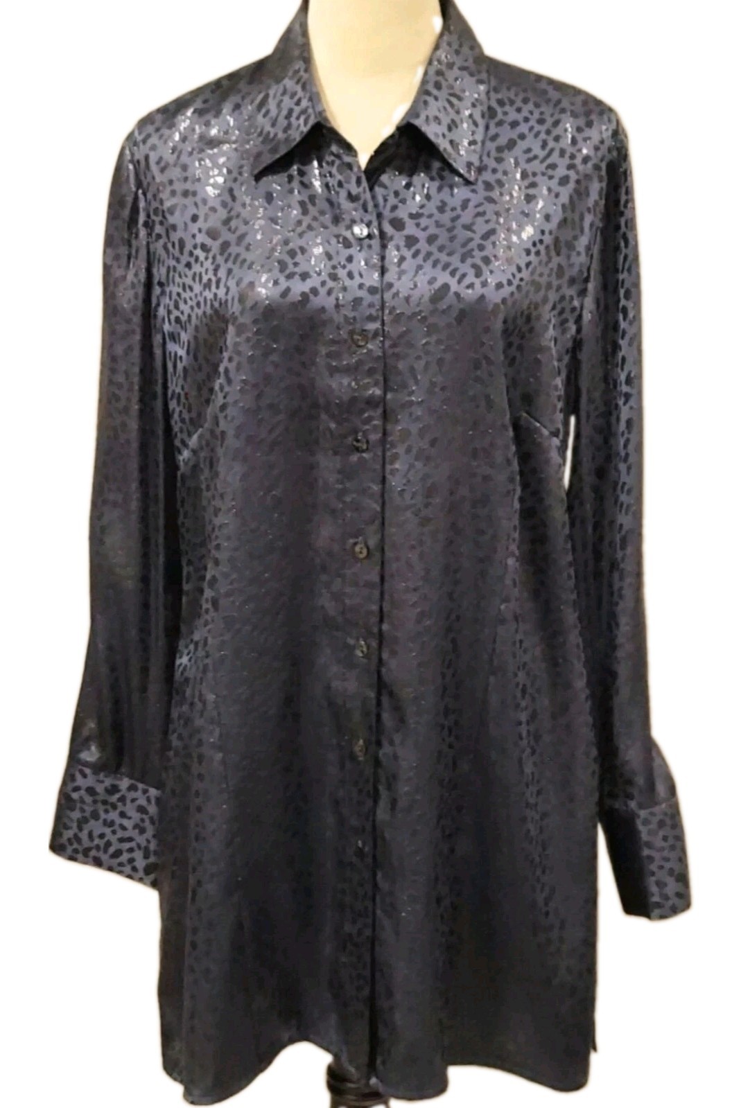 Chico\'s Silk Blend Animal Print Blue/Gray Long Side Slit Blouse 2 (12-14) Chico\'s Silk Blend Animal Print Blue/Gray Long Side Slit Blouse 2 (12-14)