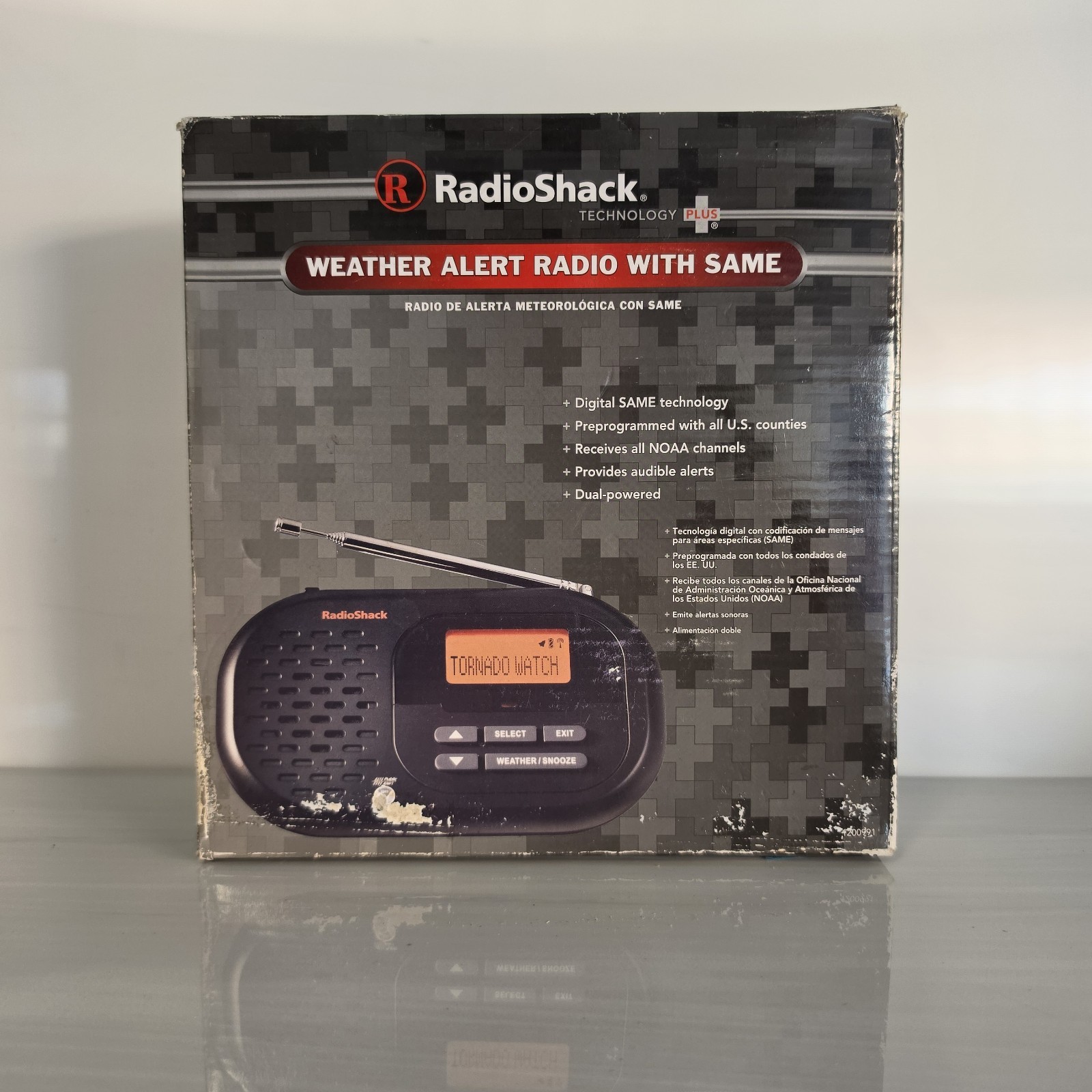 Radio Shack NOAA Weather Alert Radio With SAME and Alarm Clock | 1200991 | NEW
