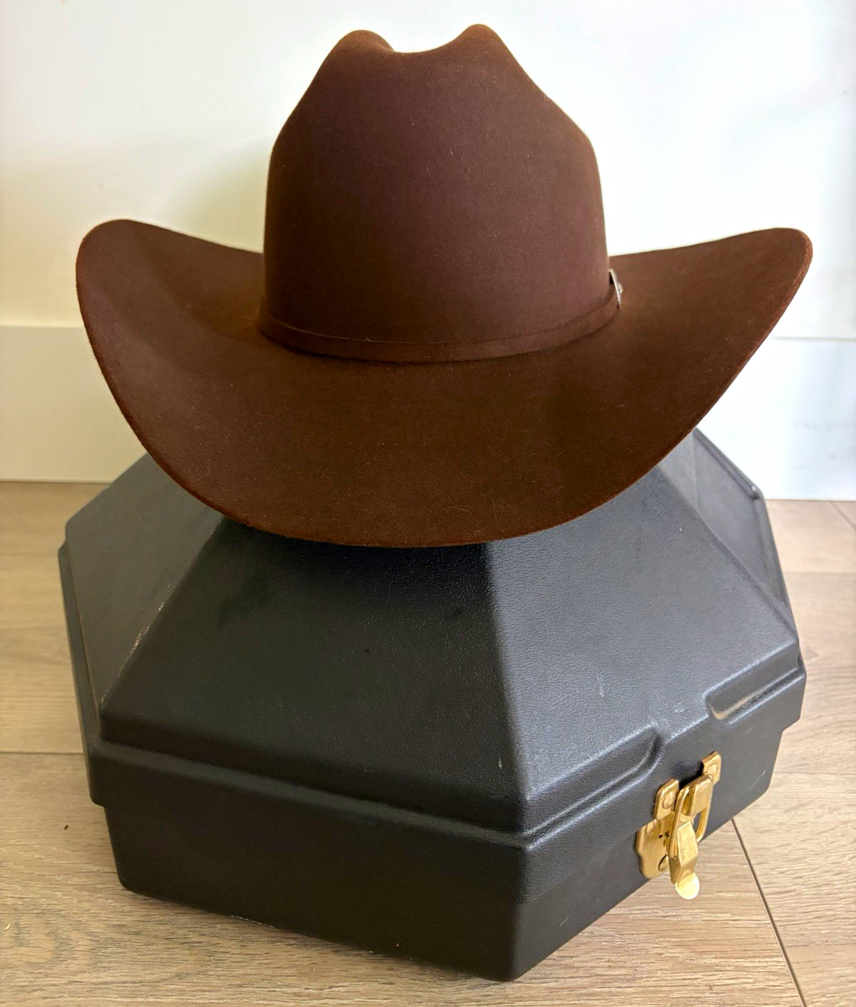 Vintage George Strait Resistol 4X Beaver Cowboy Hat Brown Size 7 5/8 Western Vintage George Strait Resistol 4X Beaver Cowboy Hat Brown Size 7 5/8 Western