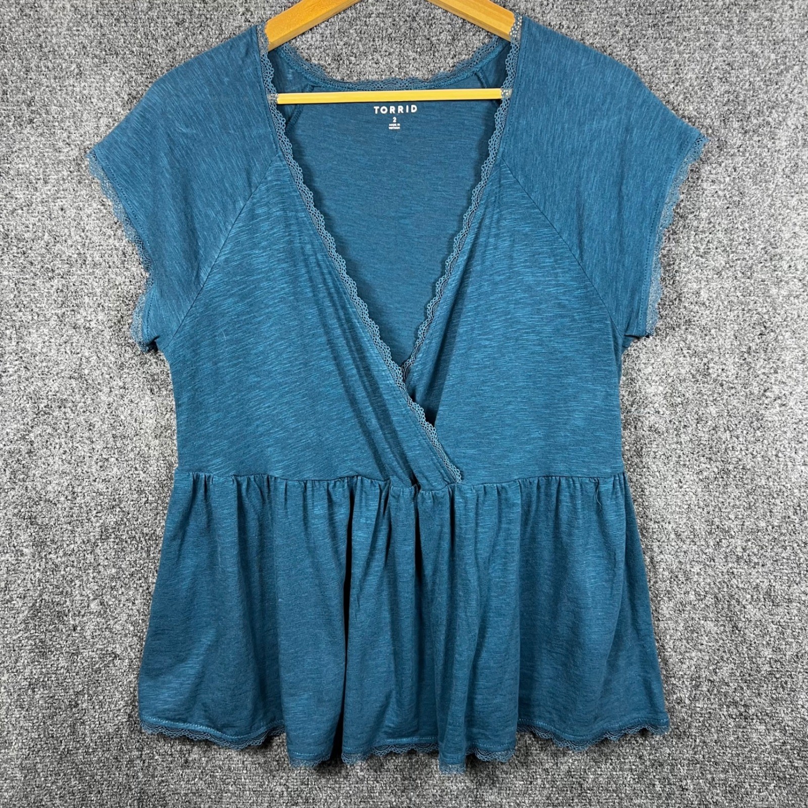 Torrid Teal Blue Slub Knit Lace Trim Surplice Wrap Peplum Top Plus Size 2 2X