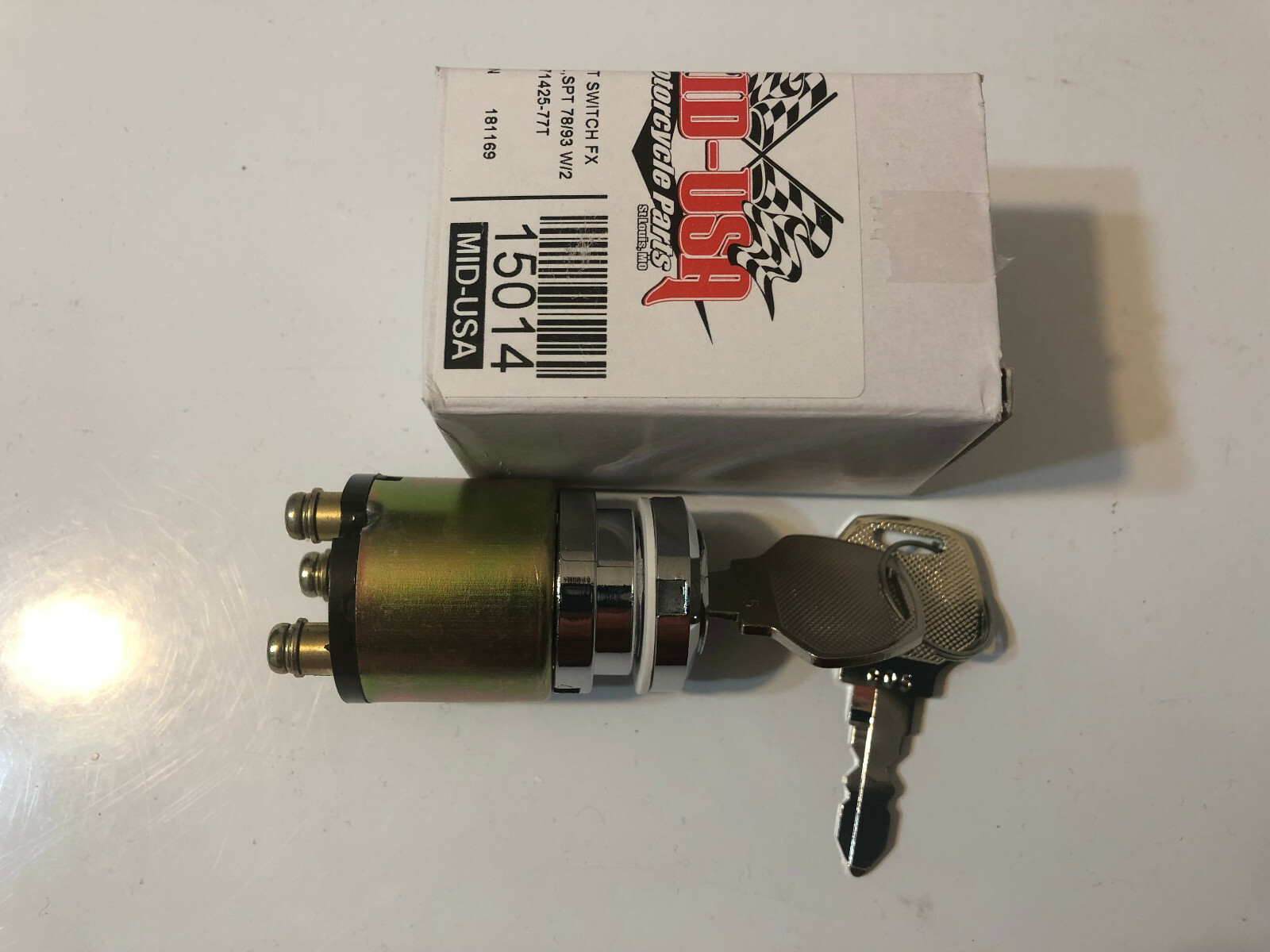 IGNITION LIGHT SWITCH FX 1978/85 FXR 82/L SPORTSTER 78/93 71425-77T W/ 2 KEYS IGNITION LIGHT SWITCH FX 1978/85 FXR 82/L SPORTSTER 78/93 71425-77T W/ 2 KEYS