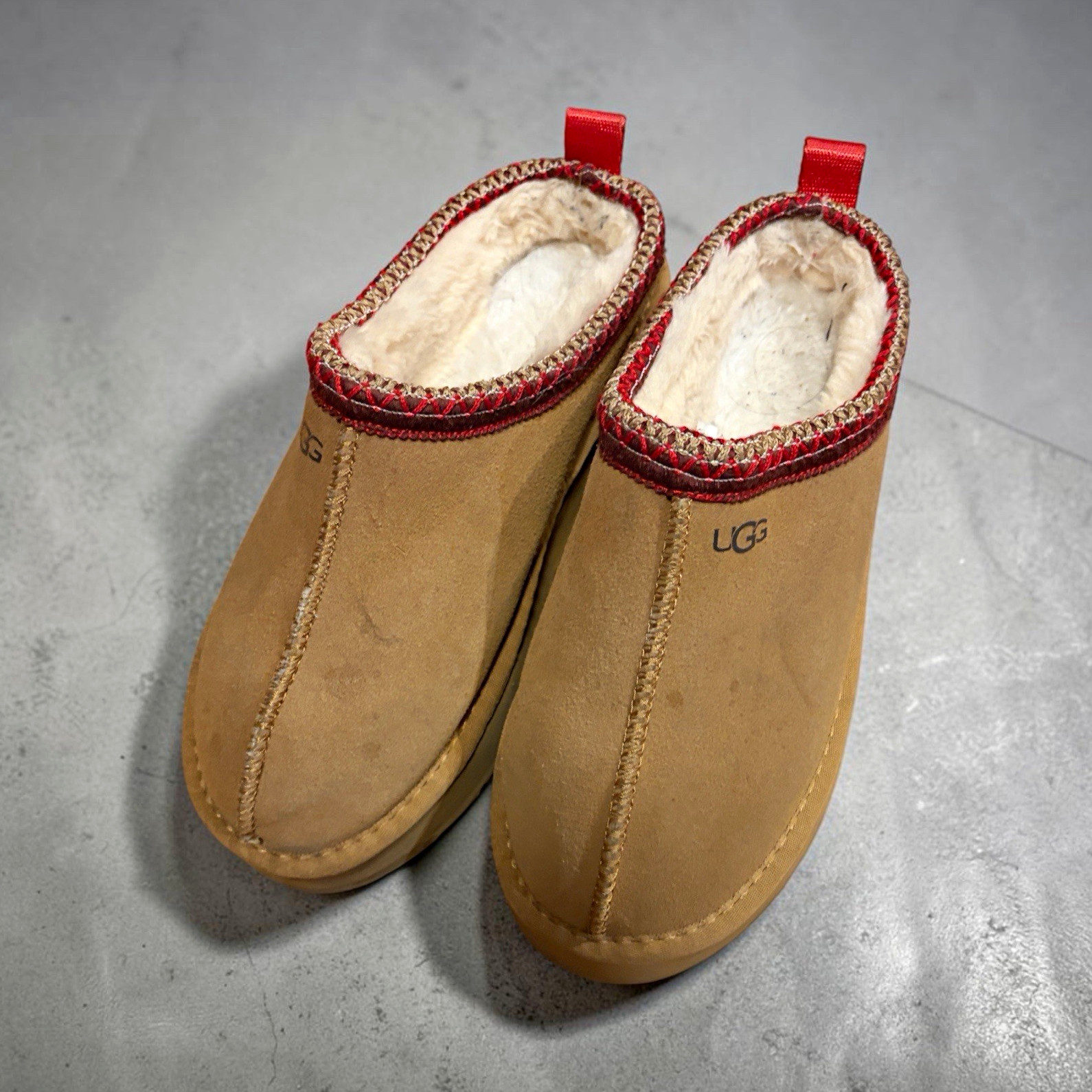 UGG Tasman Women’s US 6 Brown Suede Sheepskin Lined Slip-On Slippers Red