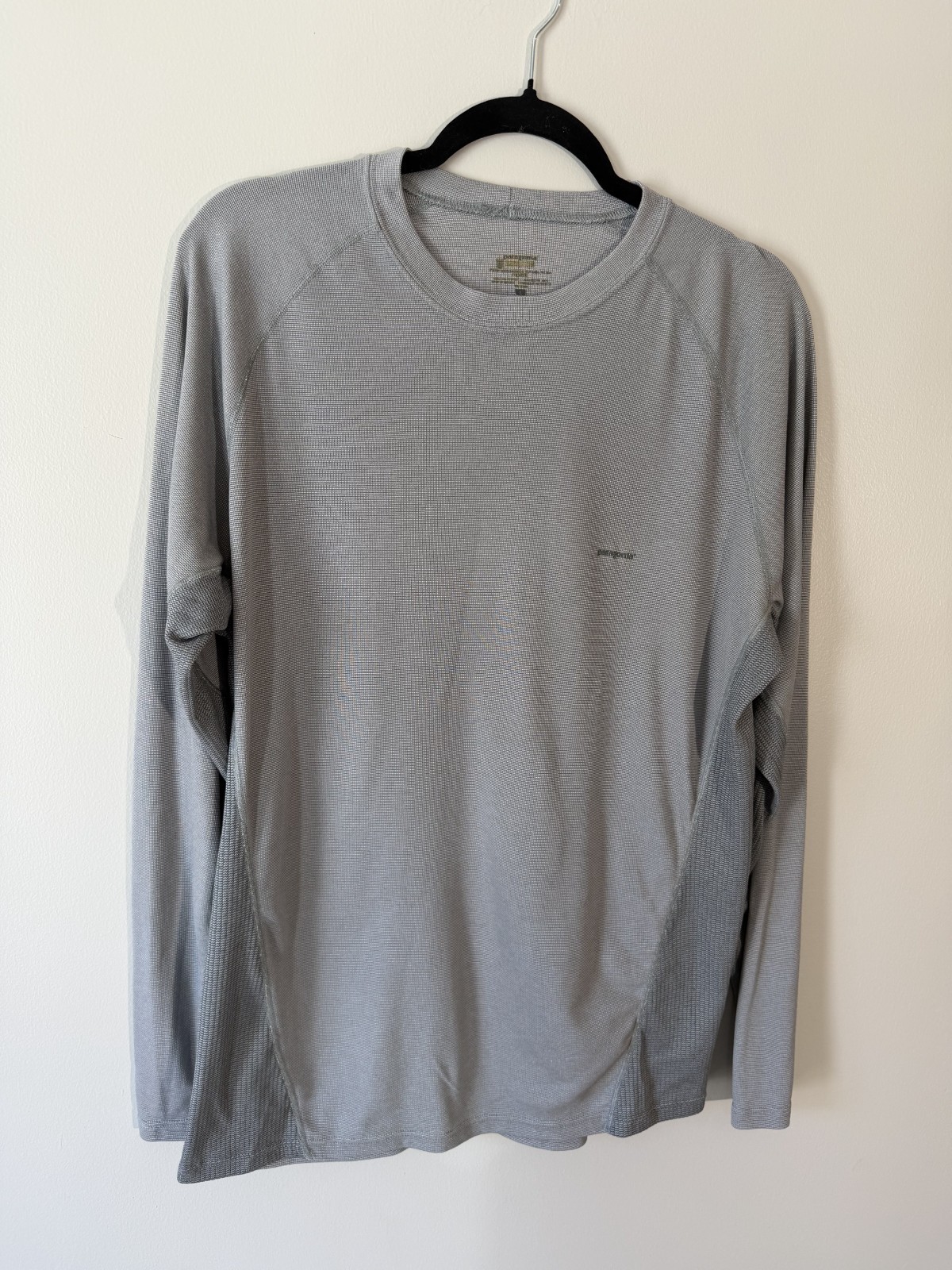 Patagonia Gray Long Sleeve T-Shirt