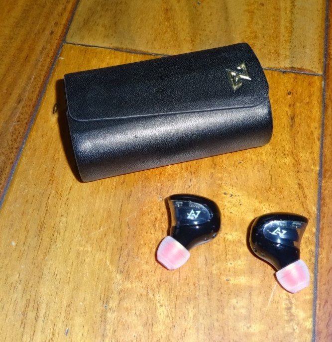 Aviot TE-J1 Wireless Bluetooth Earbuds Black...Excellent Aviot TE-J1 Wireless Bluetooth Earbuds Black...Excellent
