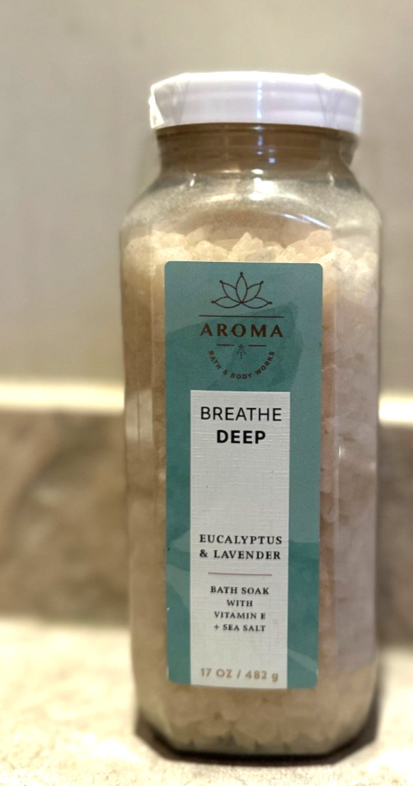 Bath & Body Works Aroma BREATHE DEEP Eucalyptus & Lavender Luxury Soak Salts NEW