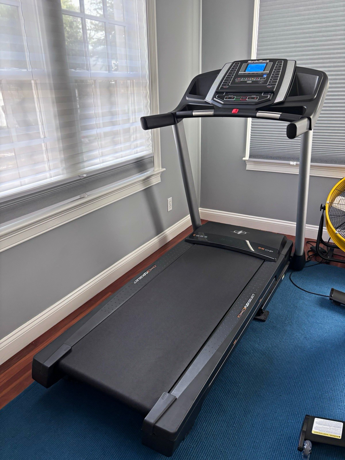 NordicTrack T 6.5 S Electric Treadmill 2.6 CHP 10 mph 10% Incline