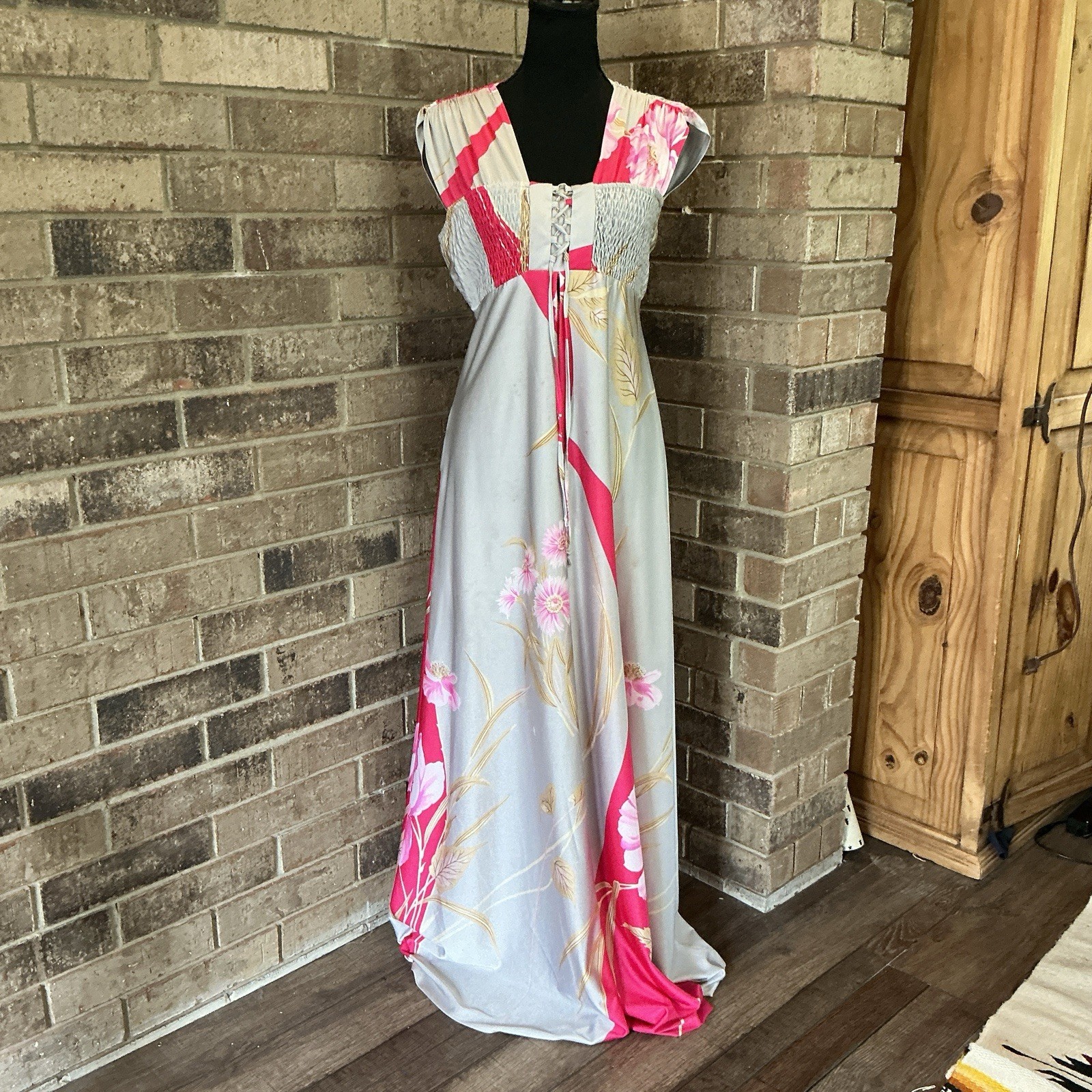 70s VTG Malama Sophisticates Hawaii Pink Floral Smocked Maxi Dress Size S #4201