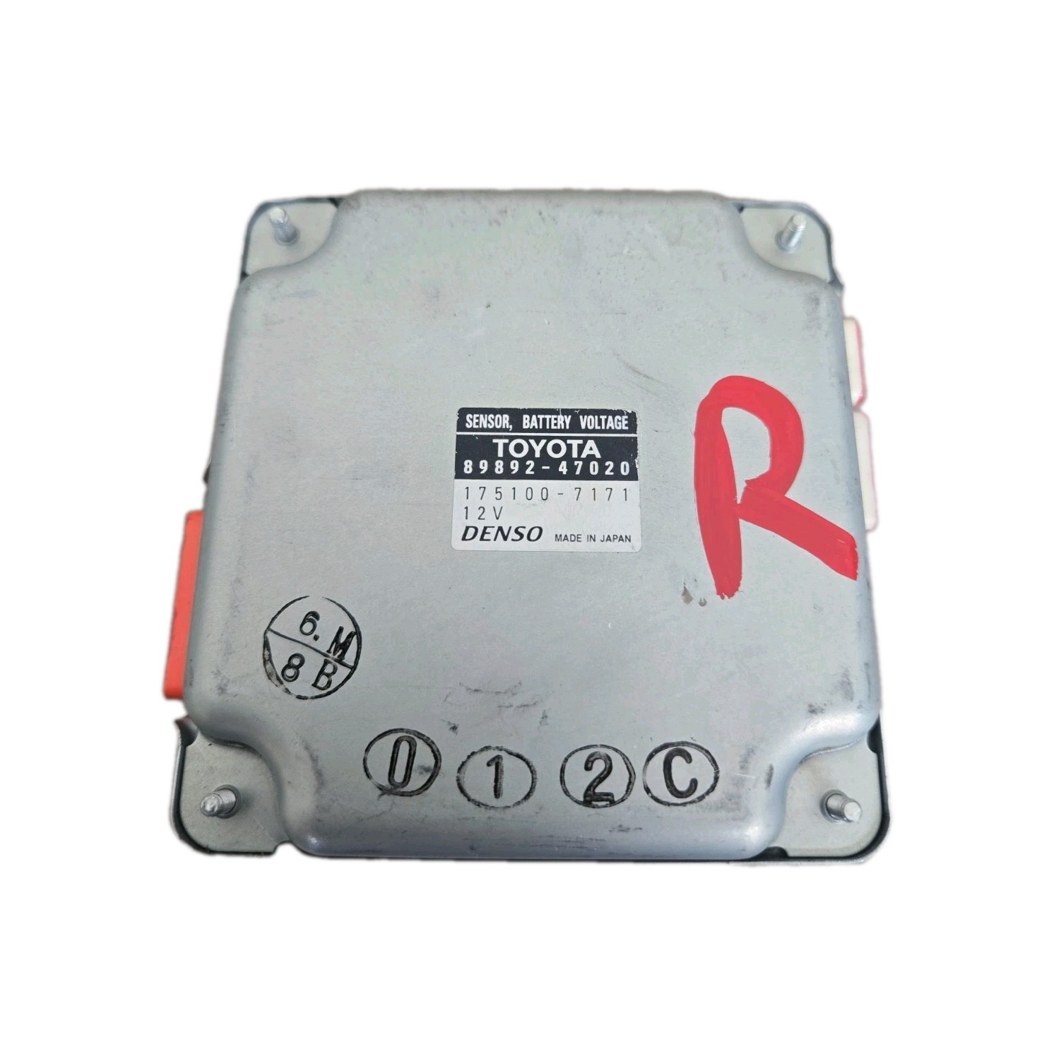 2010-2015 TOYOTA PRIUS HYBRID 89892-47020 VOLTAGE SENSOR CONTROL MODULE OEM UNIT 2010-2015 TOYOTA PRIUS HYBRID 89892-47020 VOLTAGE SENSOR CONTROL MODULE OEM UNIT