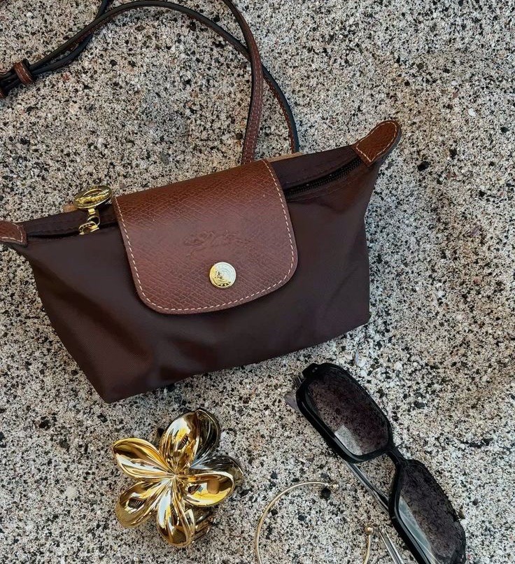 NWT Longchamp Le Pliage Pouch Mocha Nylon Leather Crossbody Bag with Strap