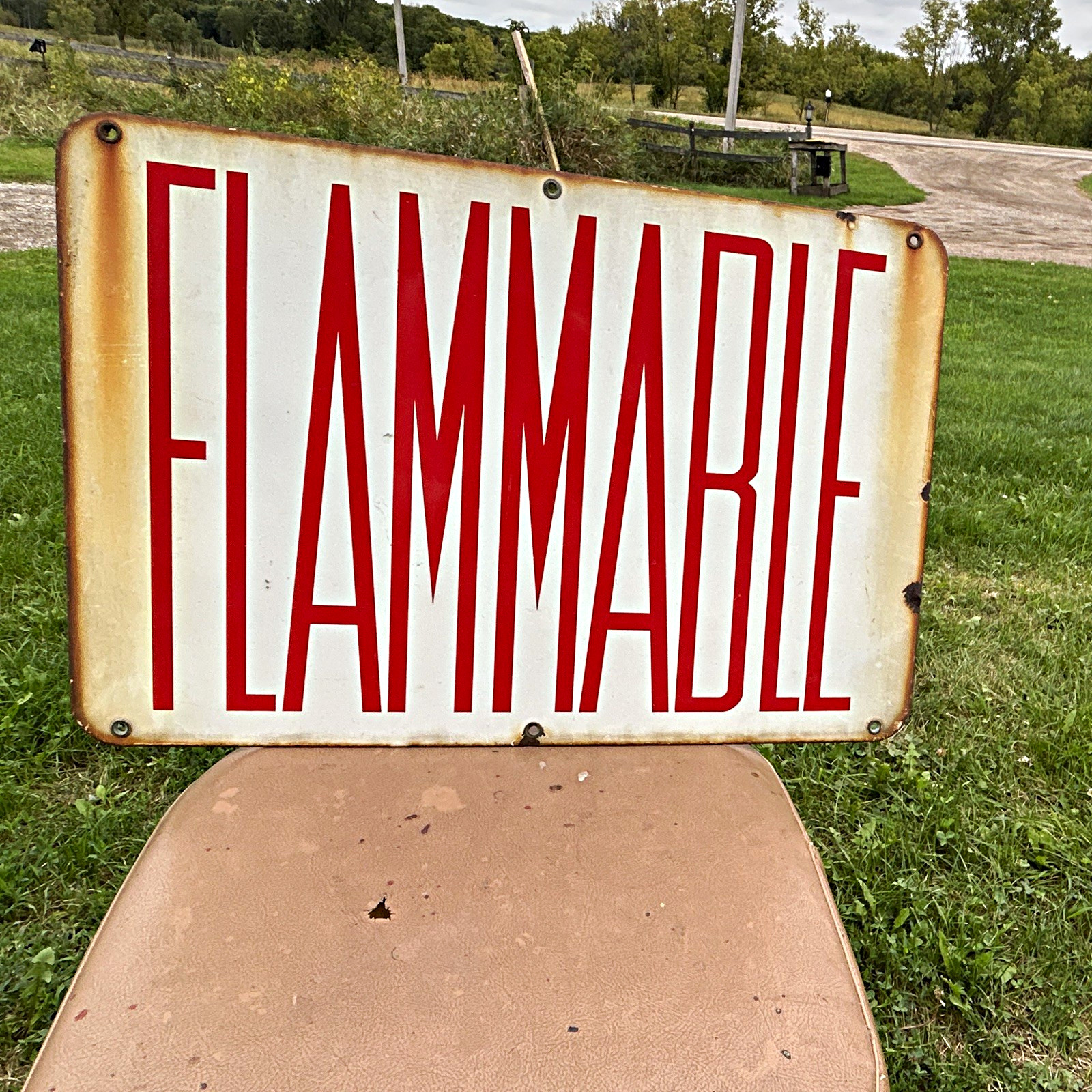Vintage Metal Flammable Safety Sign with Red Lettering Wall Mount Vintage Metal Flammable Safety Sign with Red Lettering Wall Mount