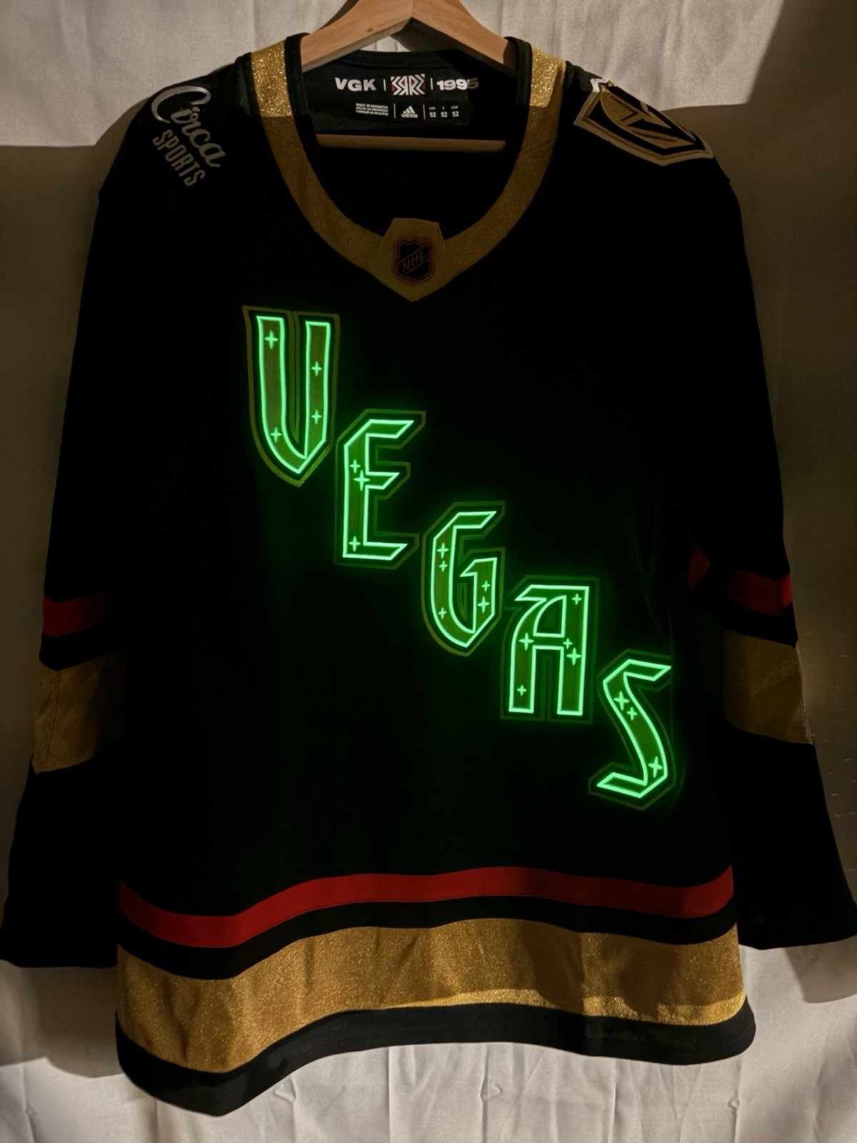 Authentic Adidas Vegas Golden Knights Reverse Retro 2.0 Jersey Size 52 VGK Glow