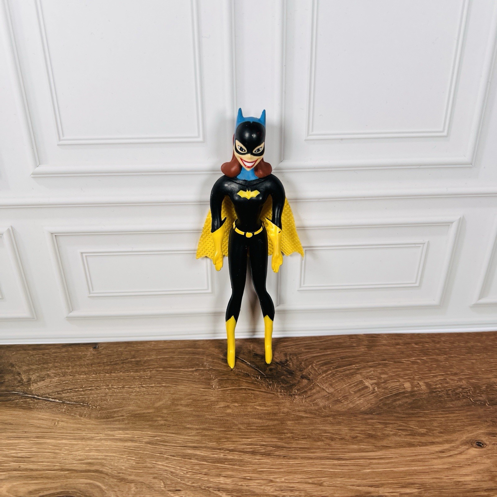 New Batman Adventures Batgirl Figure DC Bendy Bendable Rubber Barbra Animated